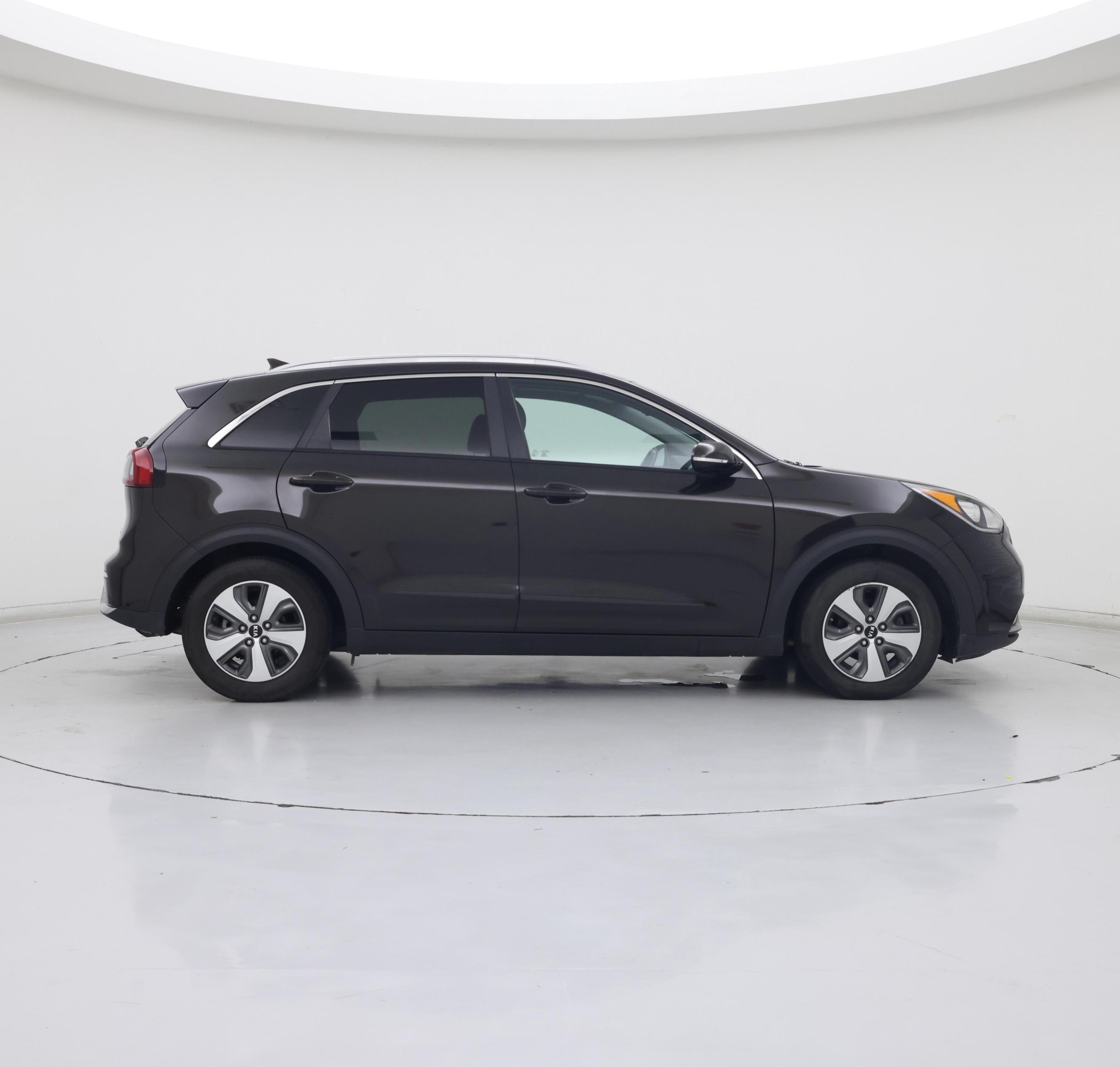Thumbnail: 2018 Kia Niro - 7