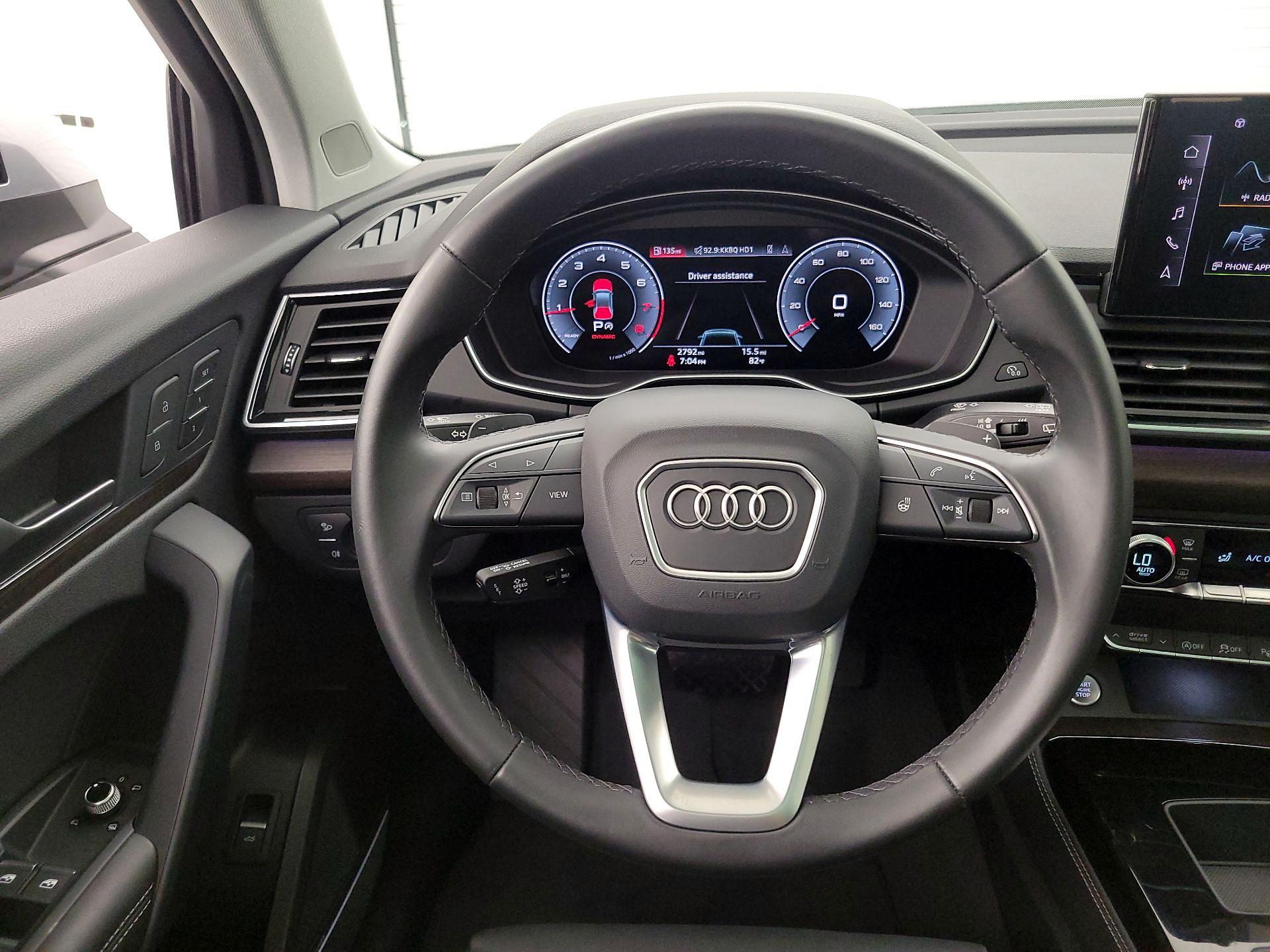 Thumbnail: 2023 Audi Q5 - 10