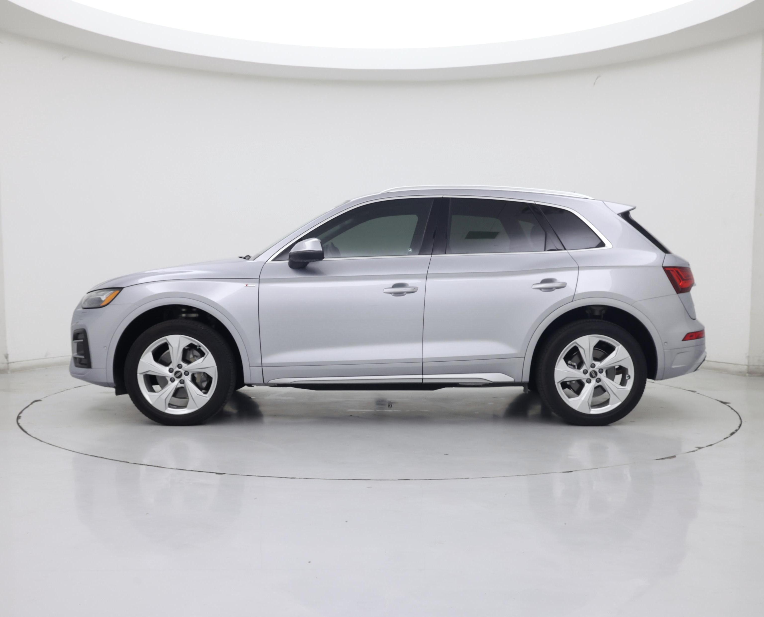 Thumbnail: 2023 Audi Q5 - 3