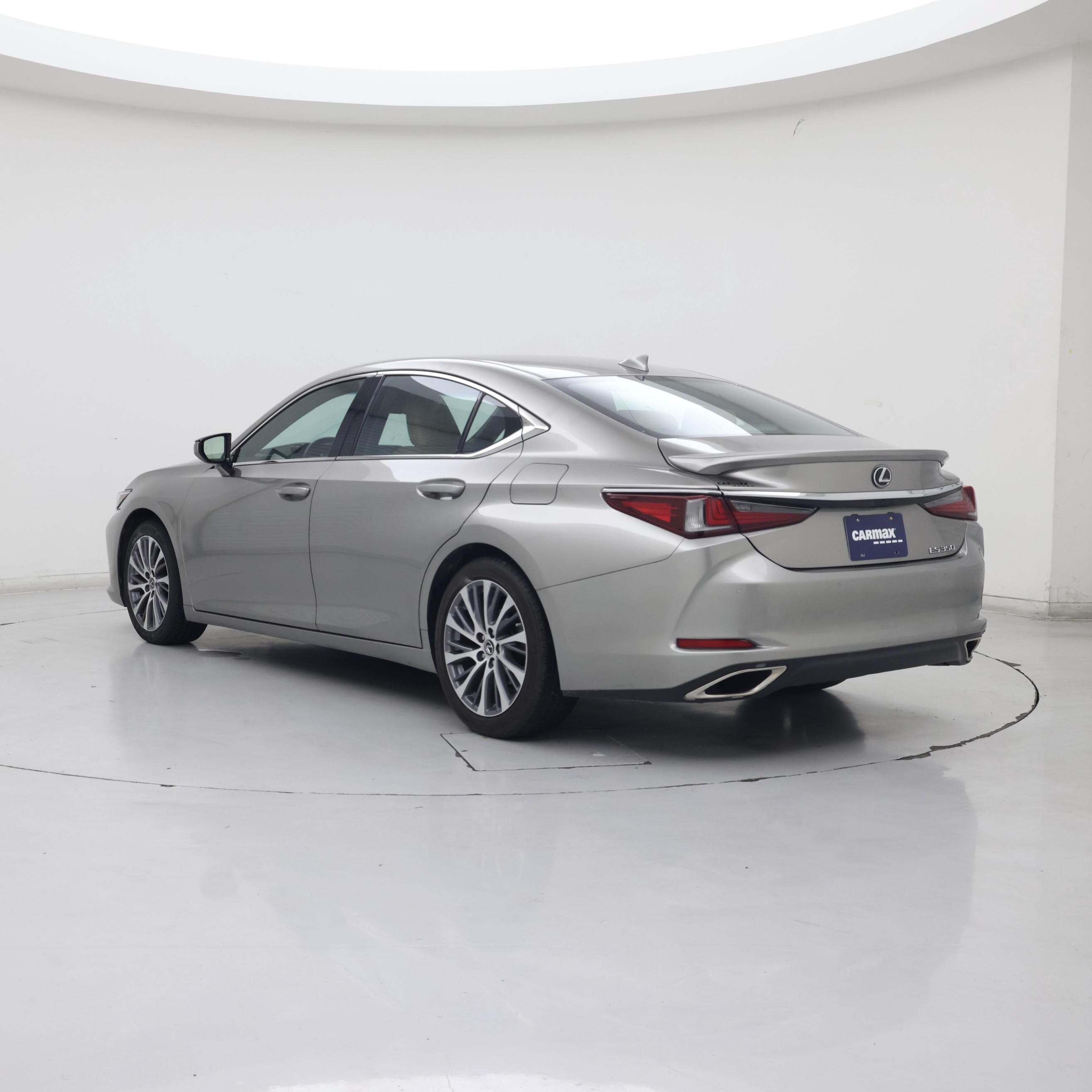 Thumbnail: 2021 Lexus ES - 2