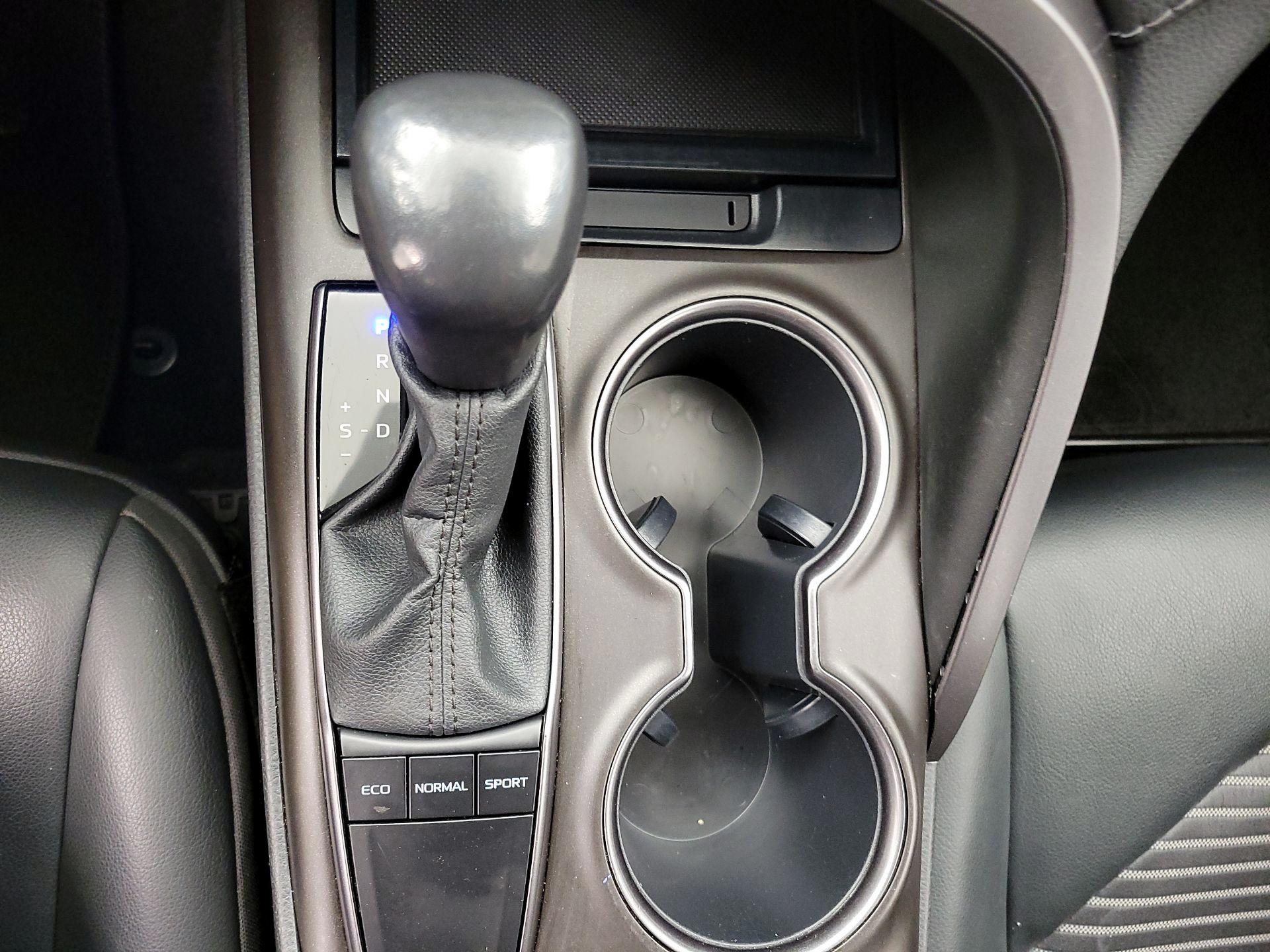 Thumbnail: 2023 Toyota Camry - 17