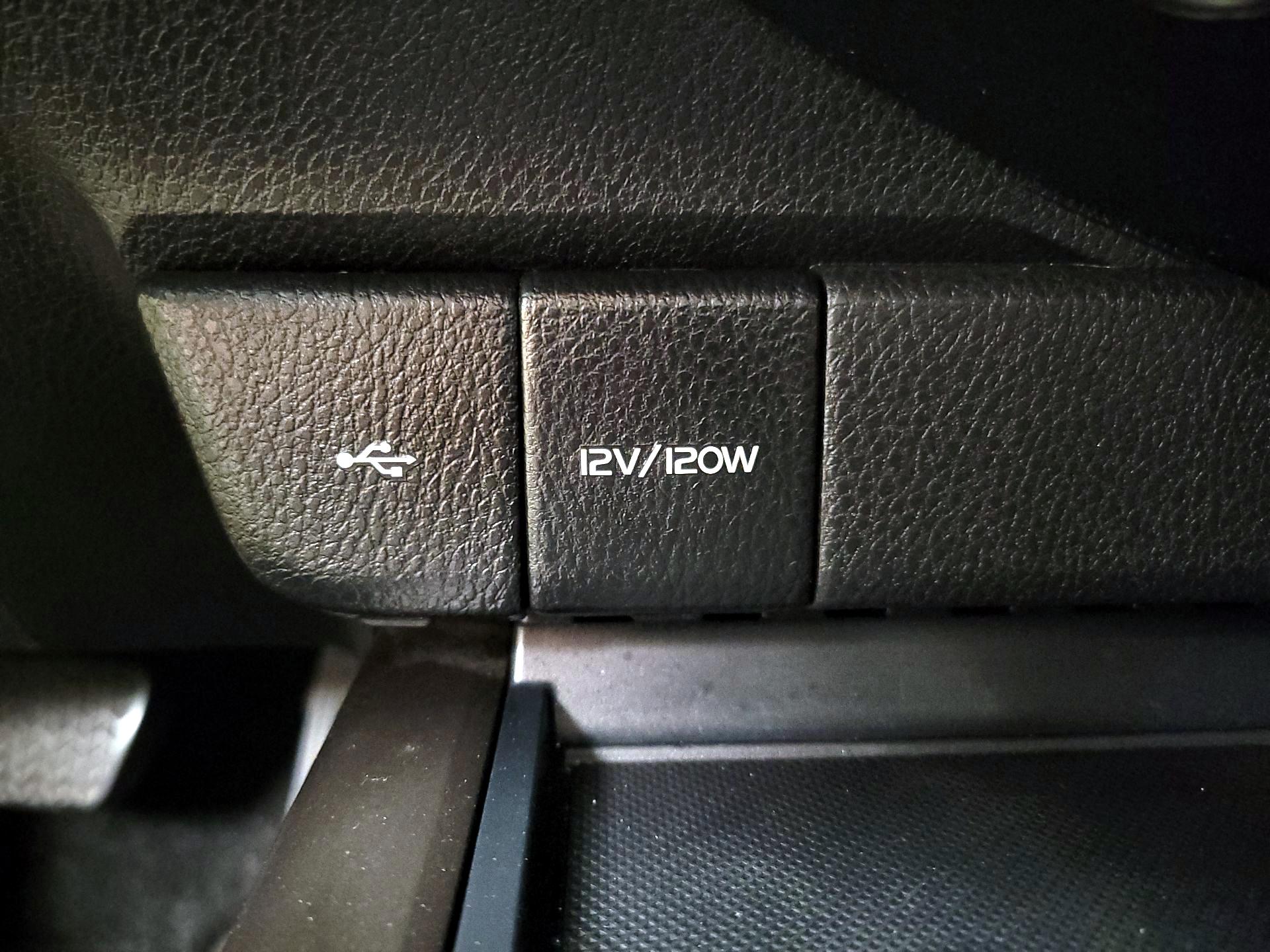 Thumbnail: 2023 Toyota Camry - 18