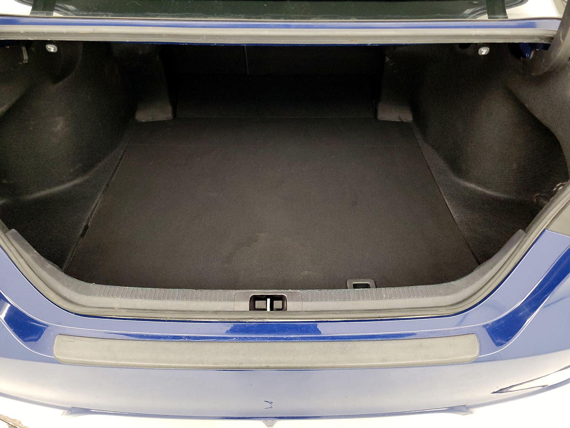 Thumbnail: 2023 Toyota Camry - 20