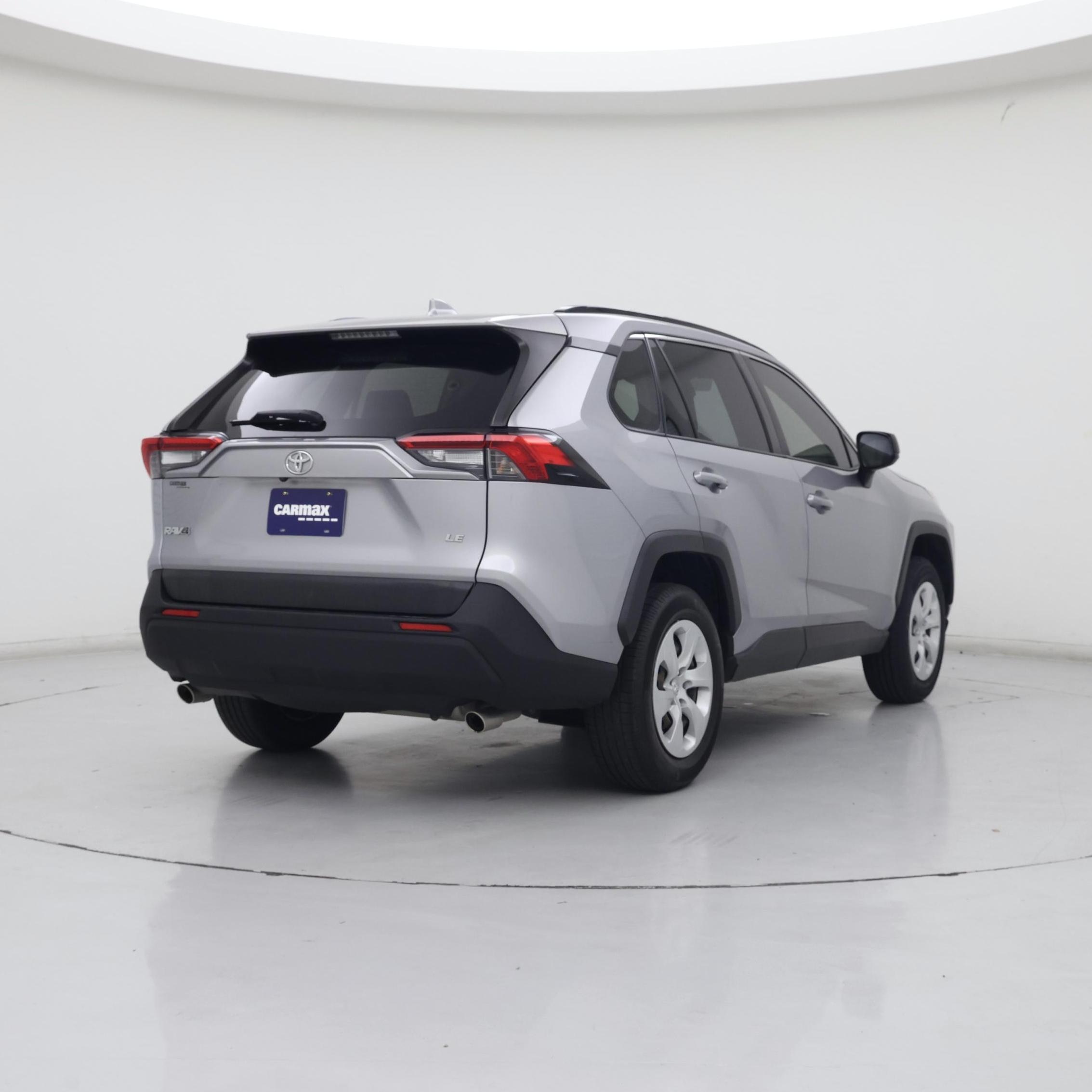 Thumbnail: 2021 Toyota RAV4 - 8