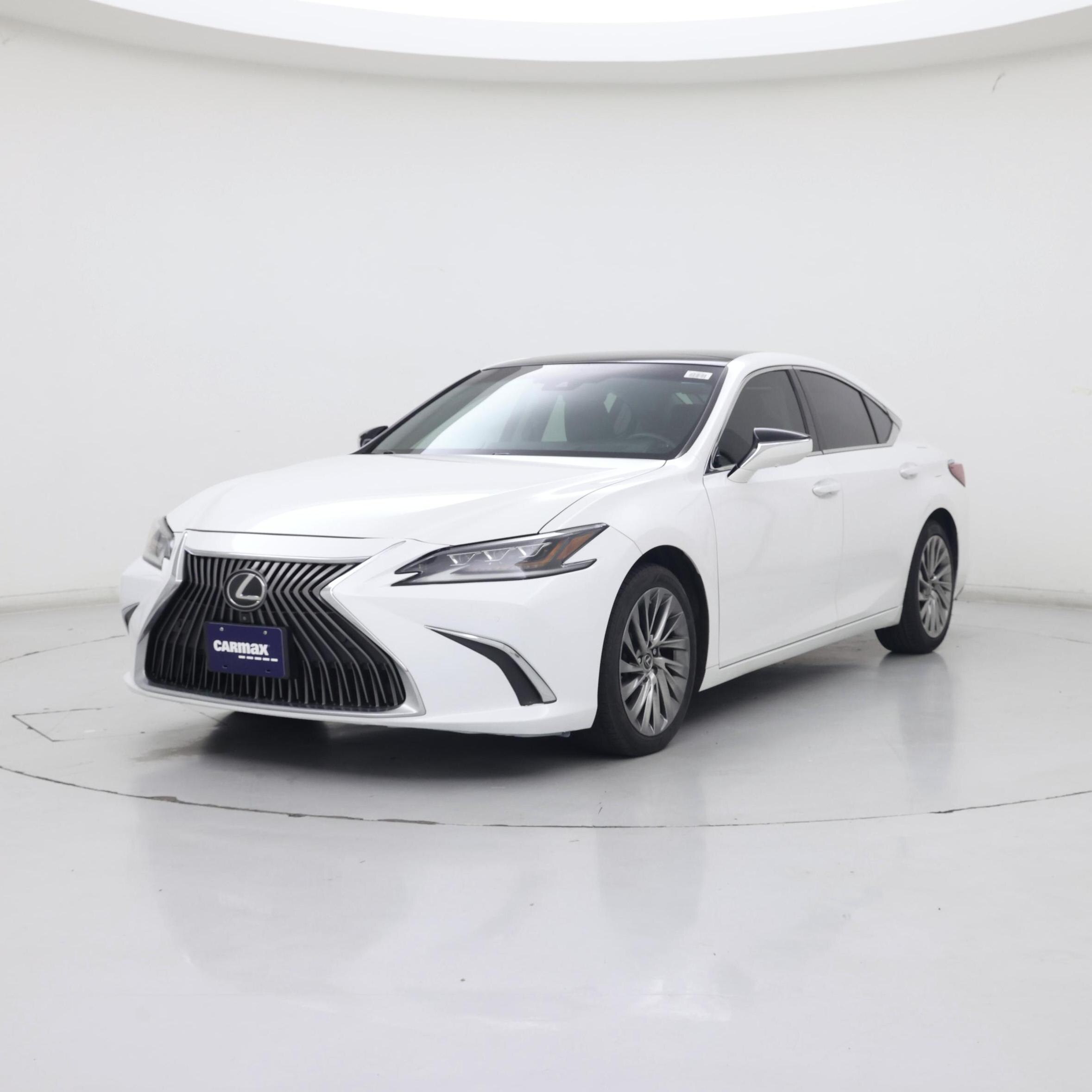 Thumbnail: 2019 Lexus ES - 4