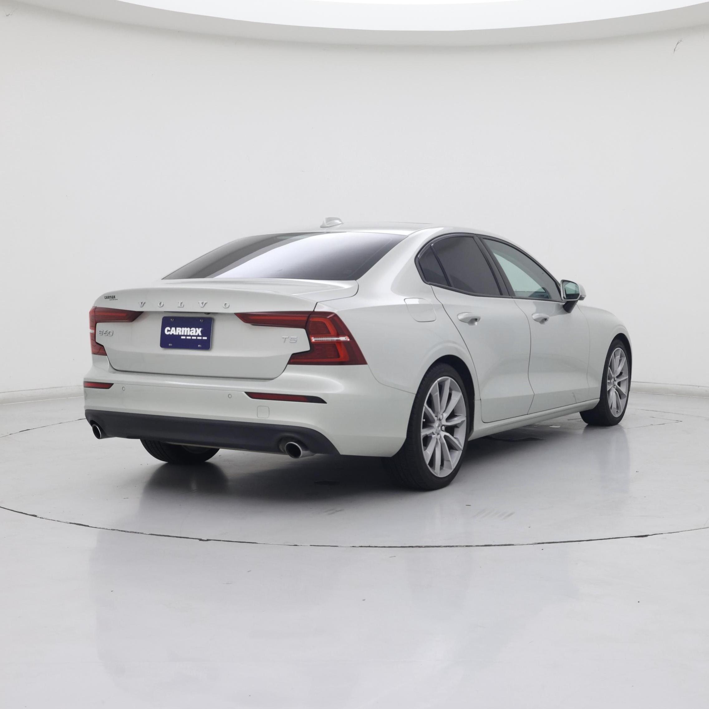 Thumbnail: 2019 Volvo S60 - 8