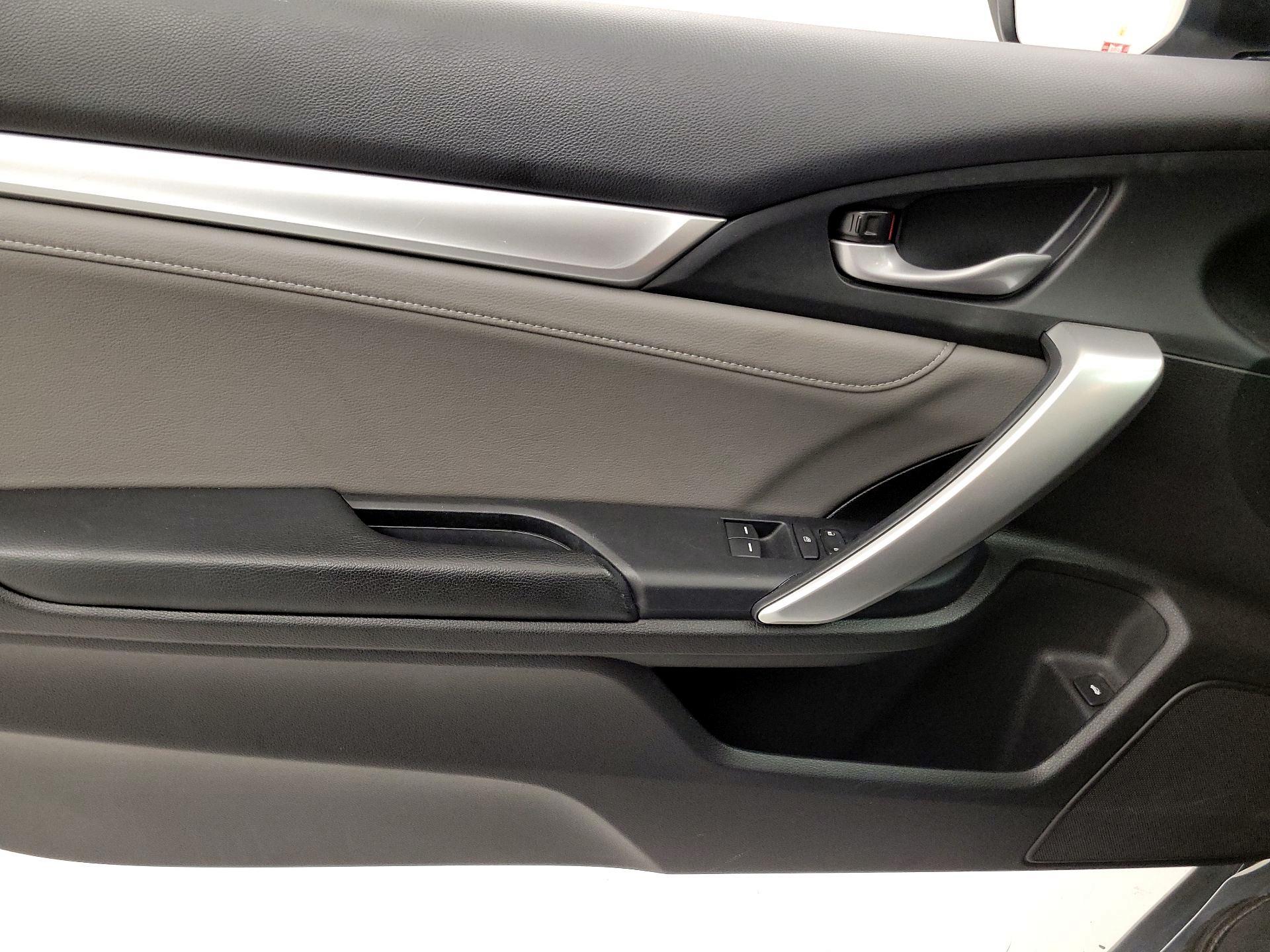Thumbnail: 2017 Honda Civic - 12