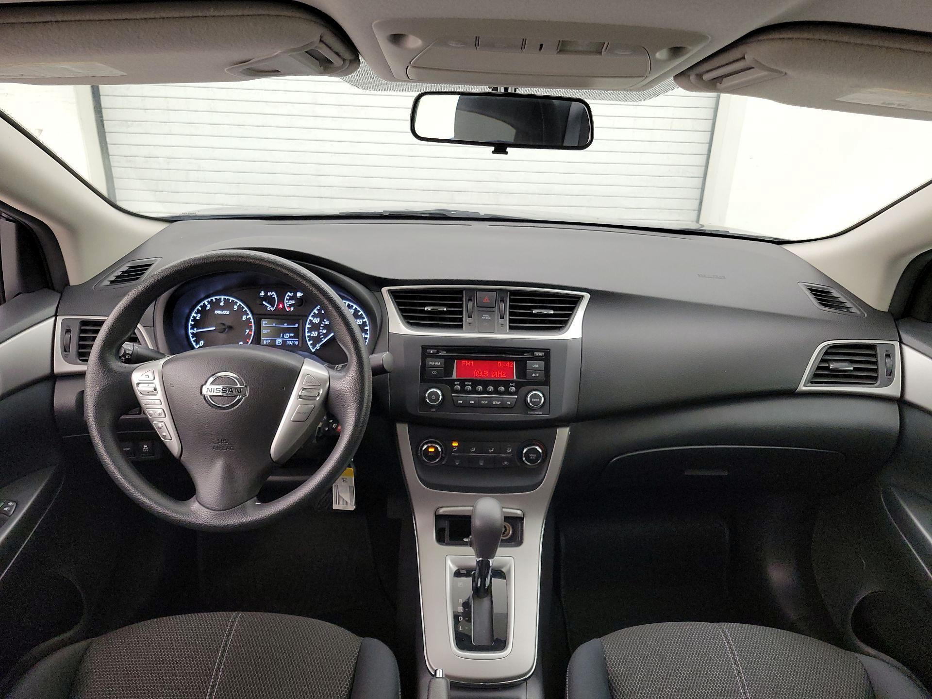 Thumbnail: 2015 Nissan Sentra - 9