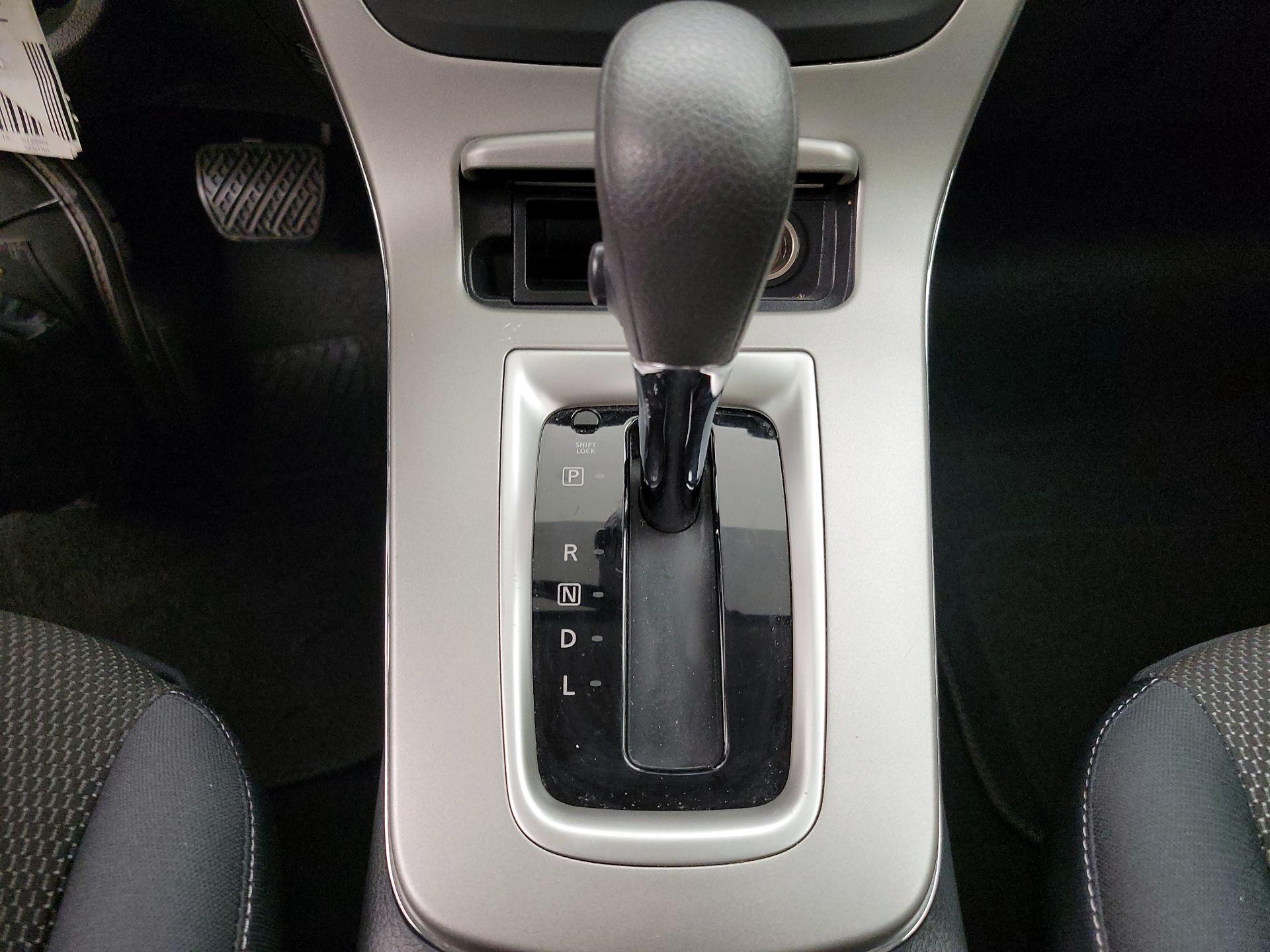 Thumbnail: 2015 Nissan Sentra - 16
