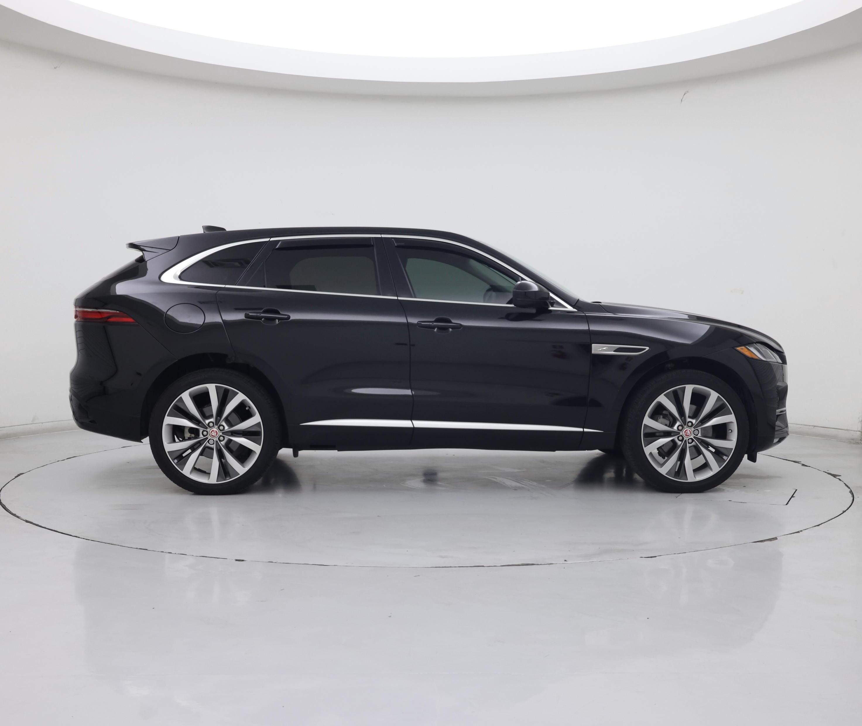 Thumbnail: 2023 Jaguar F-Pace - 7