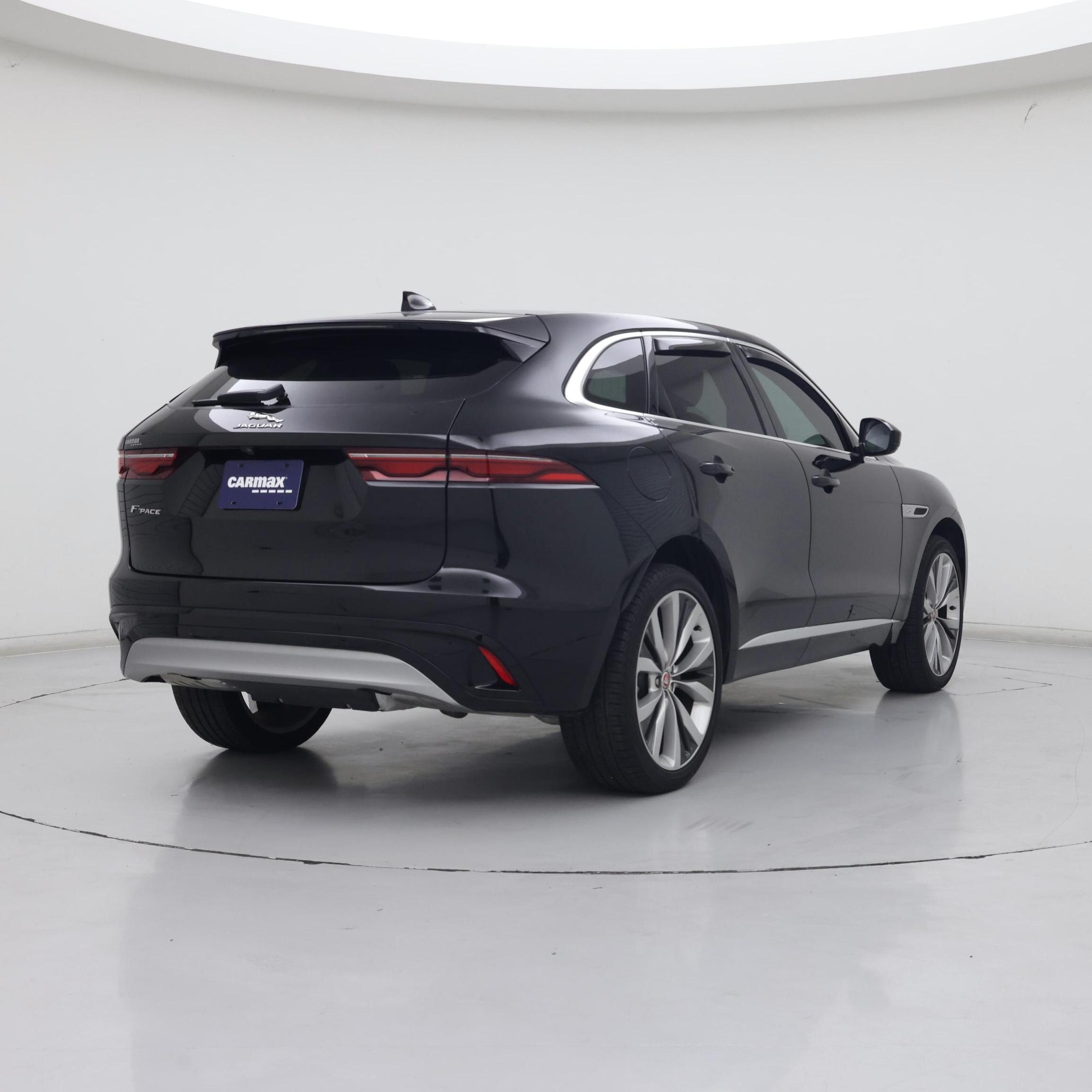 Thumbnail: 2023 Jaguar F-Pace - 8