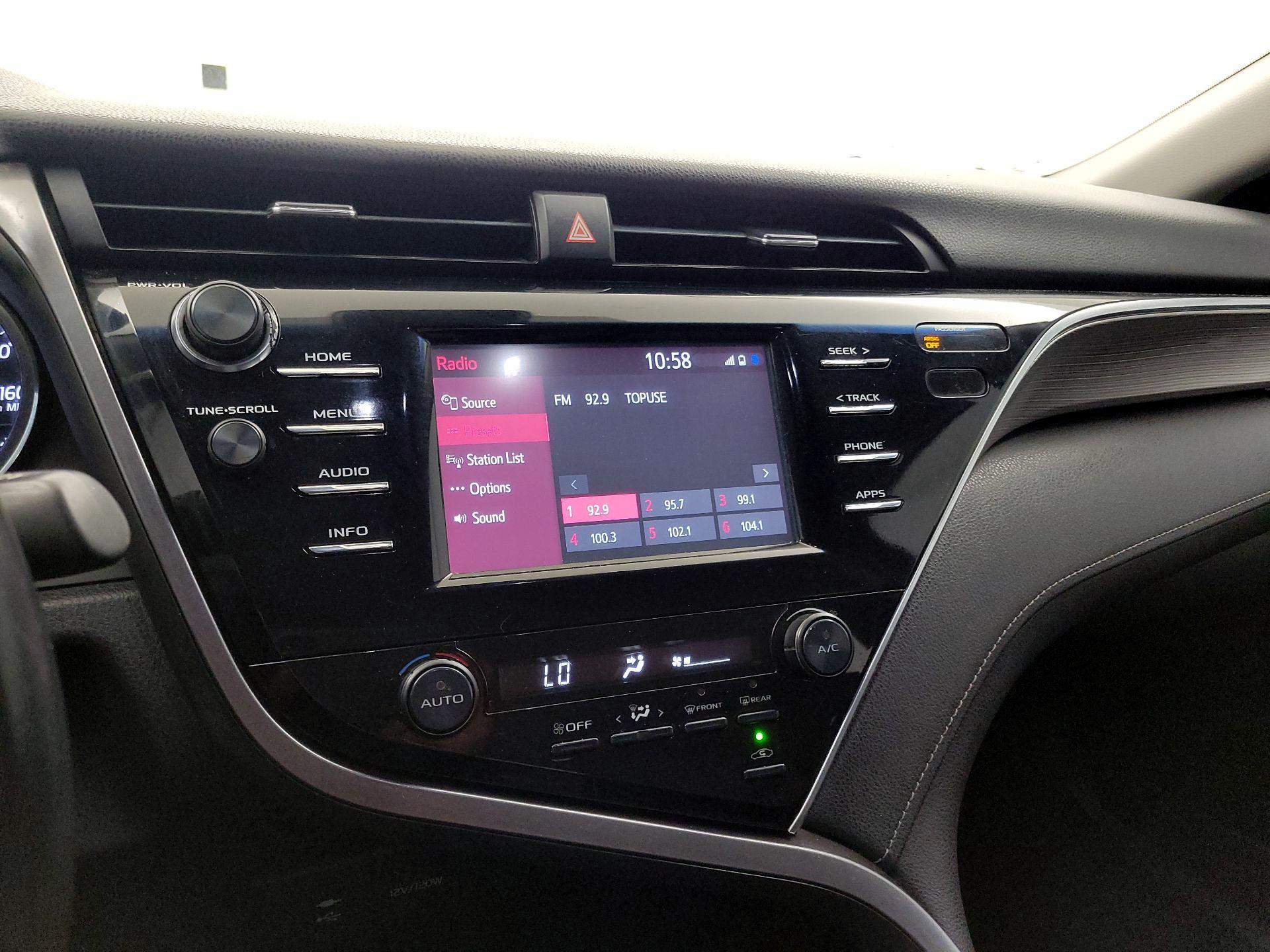 Thumbnail: 2018 Toyota Camry - 15