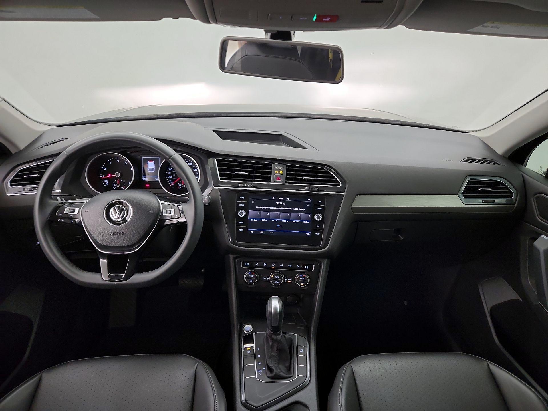 Thumbnail: 2020 Volkswagen Tiguan - 9