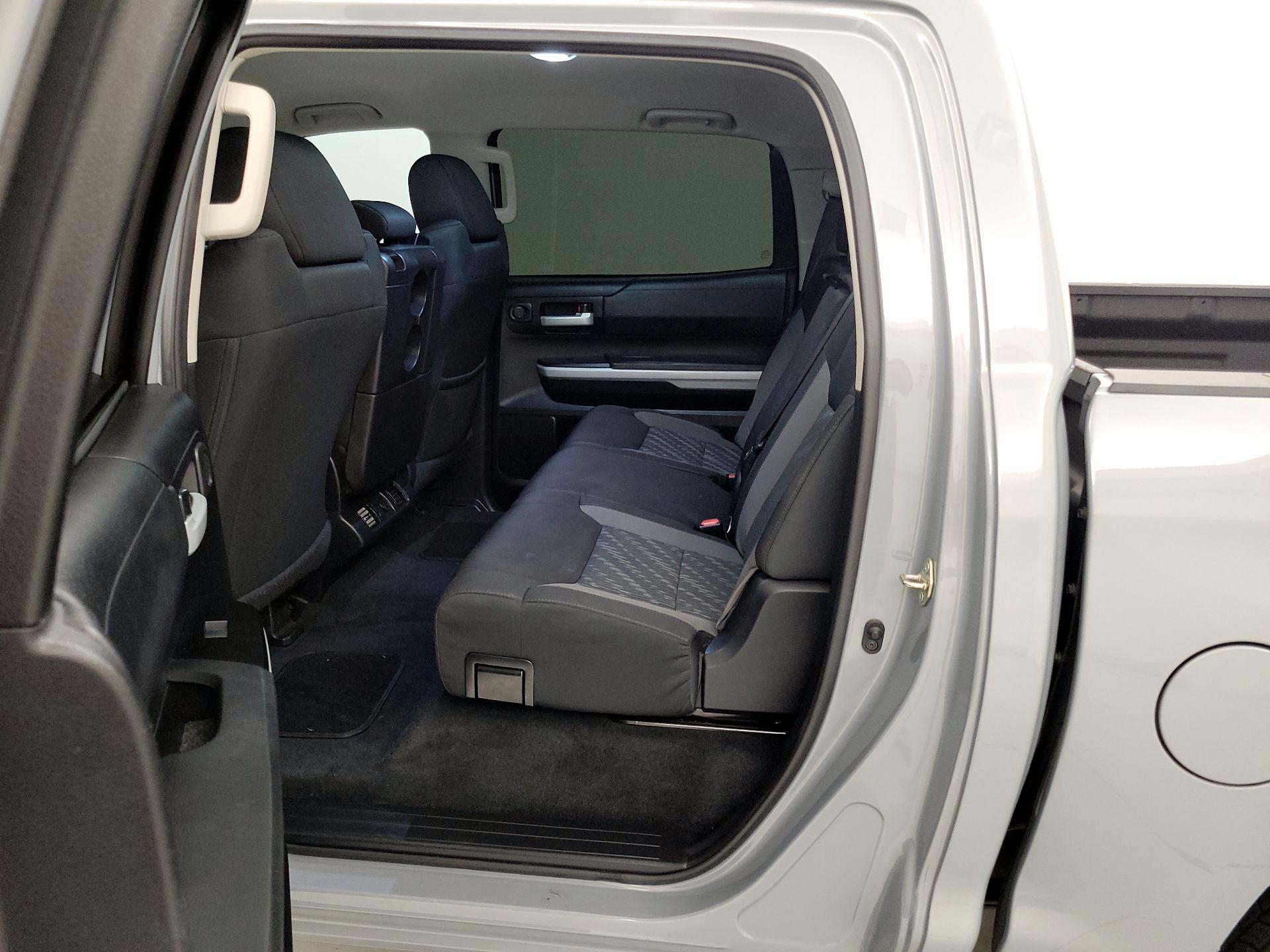Thumbnail: 2020 Toyota Tundra - 19