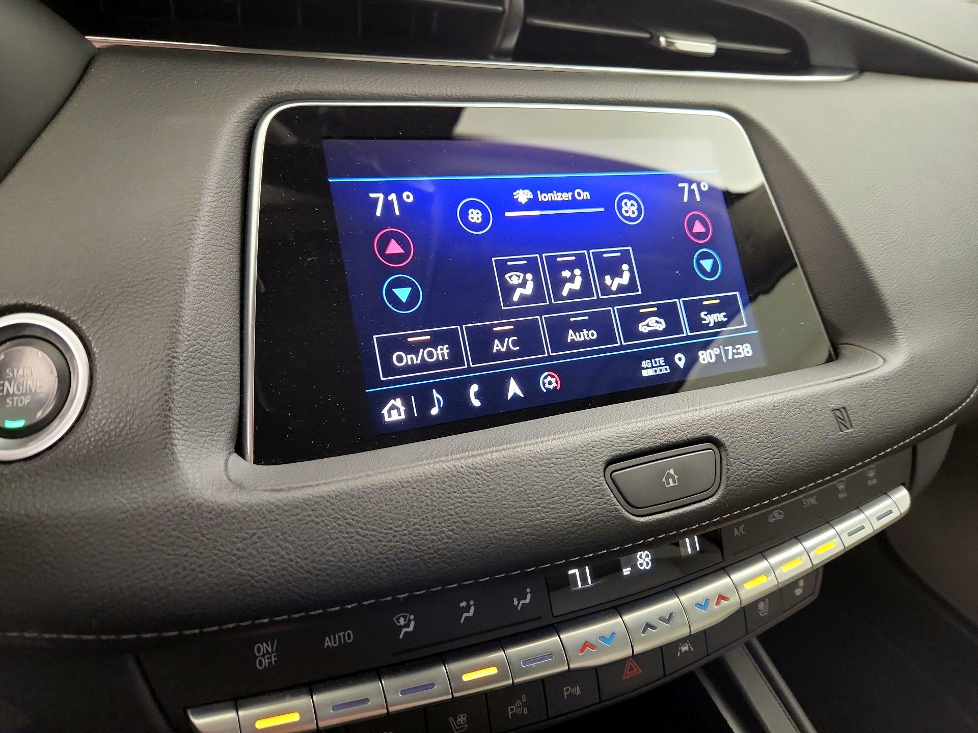 Thumbnail: 2019 Cadillac XT4 - 17