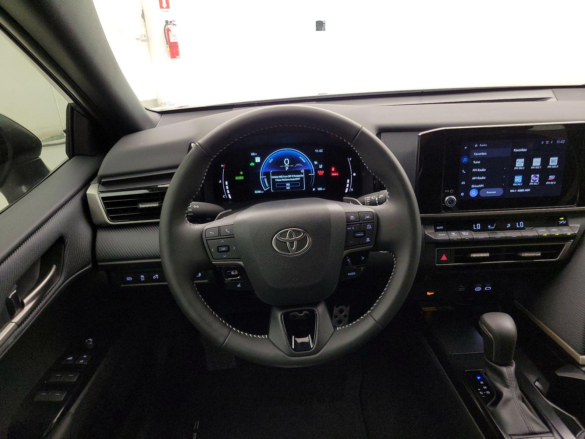 Thumbnail: 2025 Toyota Camry - 10