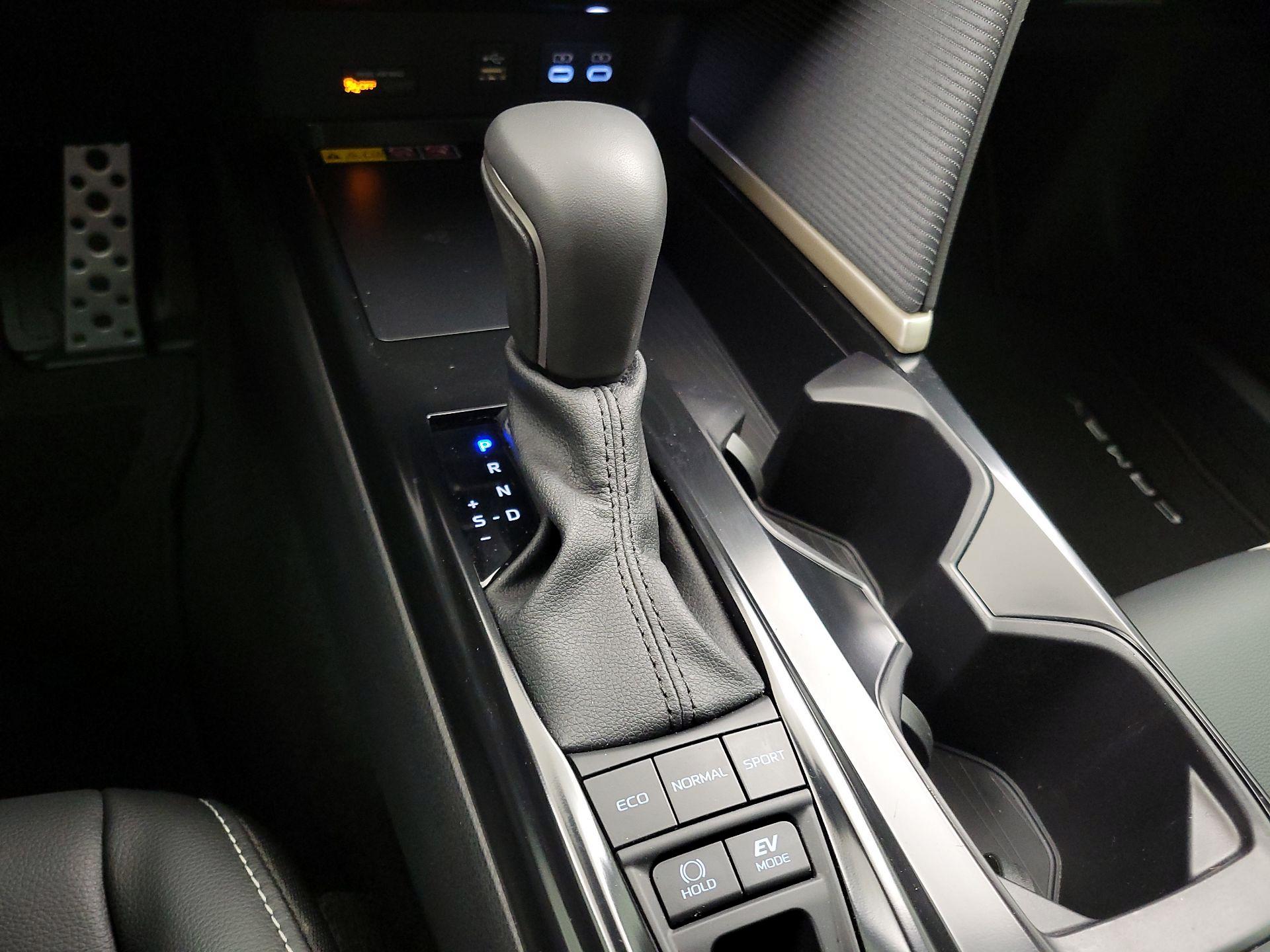 Thumbnail: 2025 Toyota Camry - 17