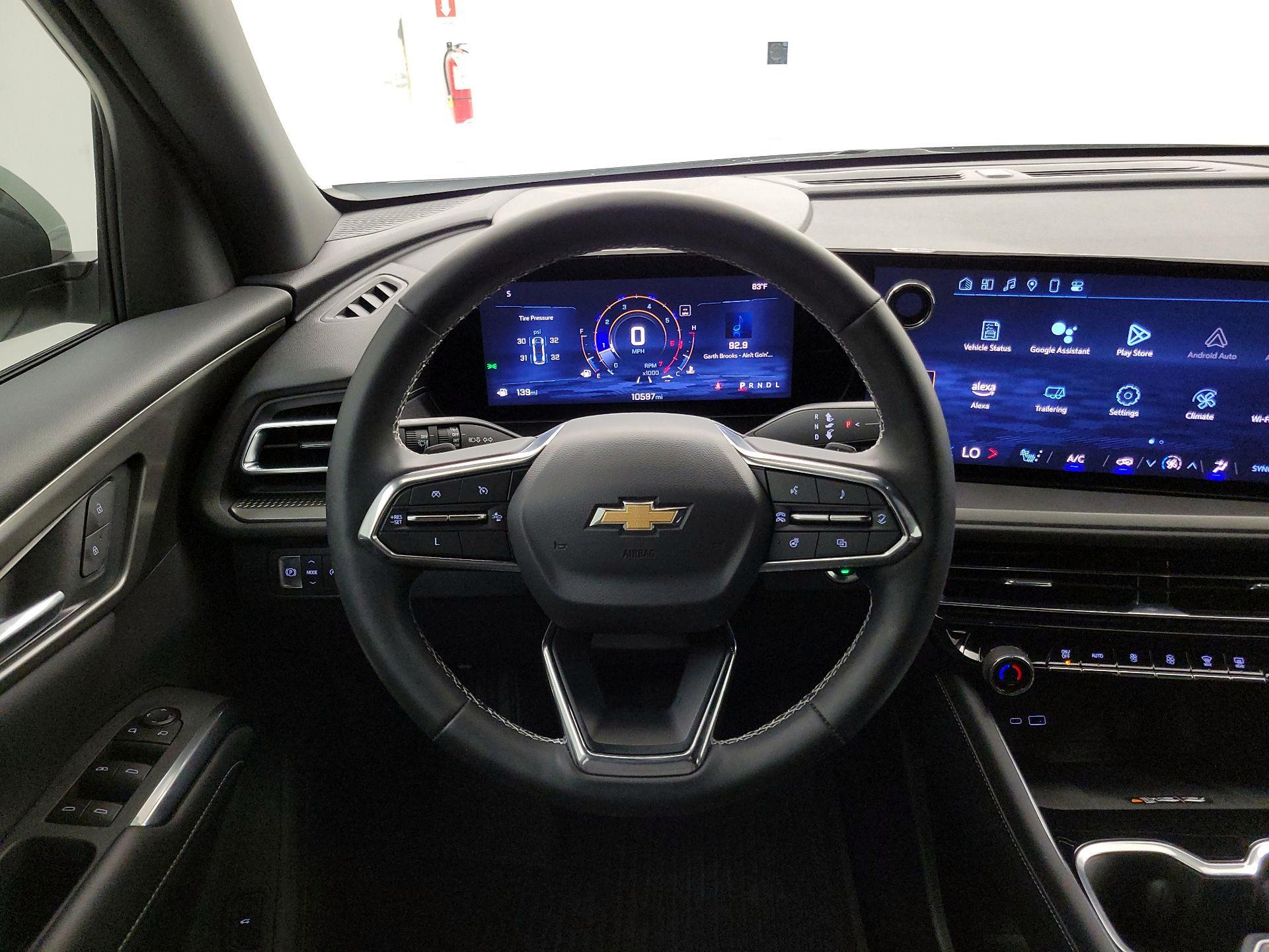 Thumbnail: 2025 Chevrolet Traverse - 10