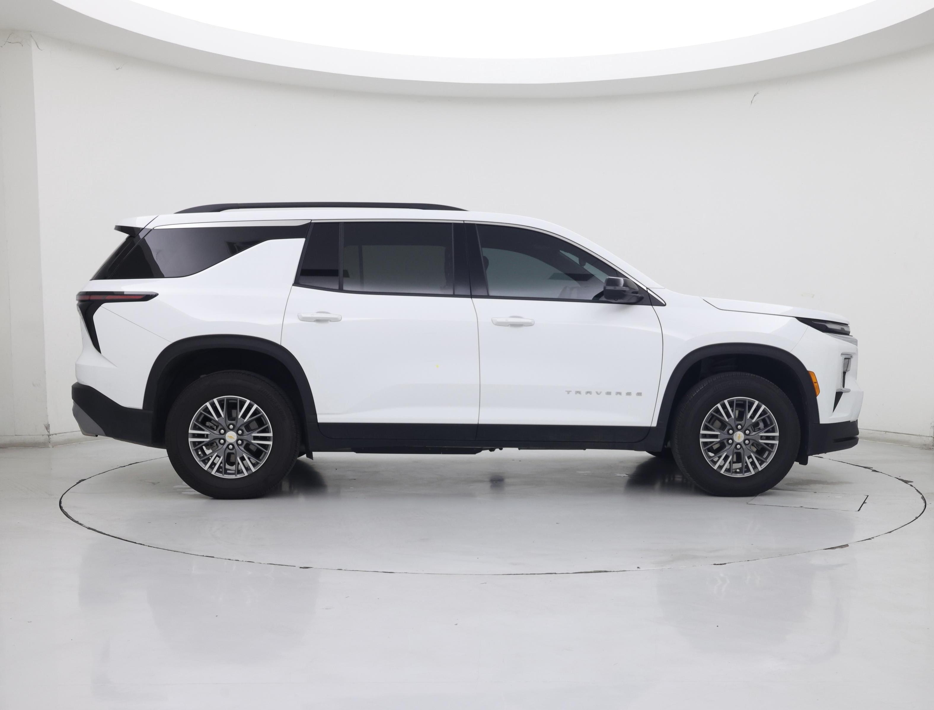 Thumbnail: 2025 Chevrolet Traverse - 7
