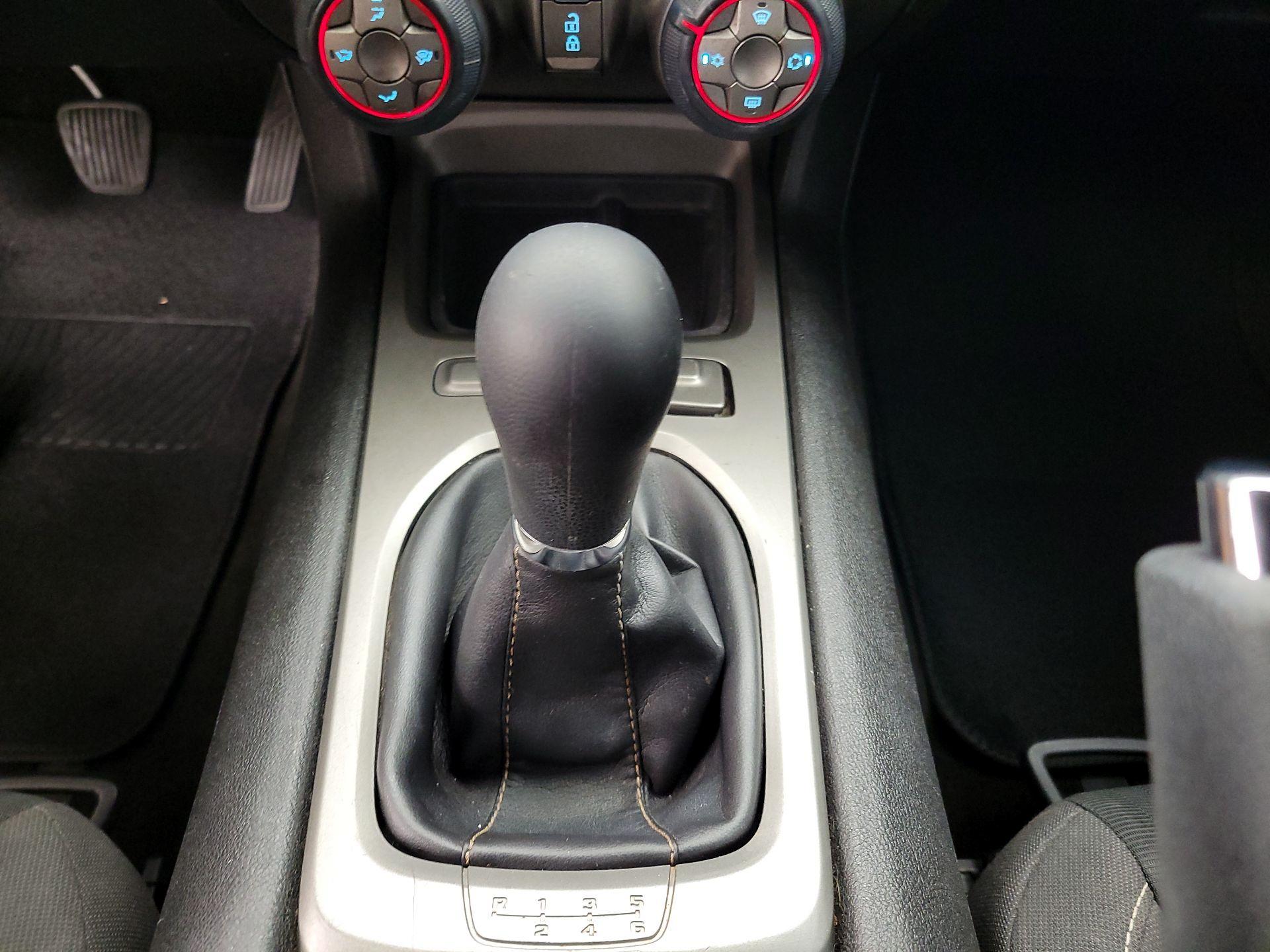 Thumbnail: 2014 Chevrolet Camaro - 16