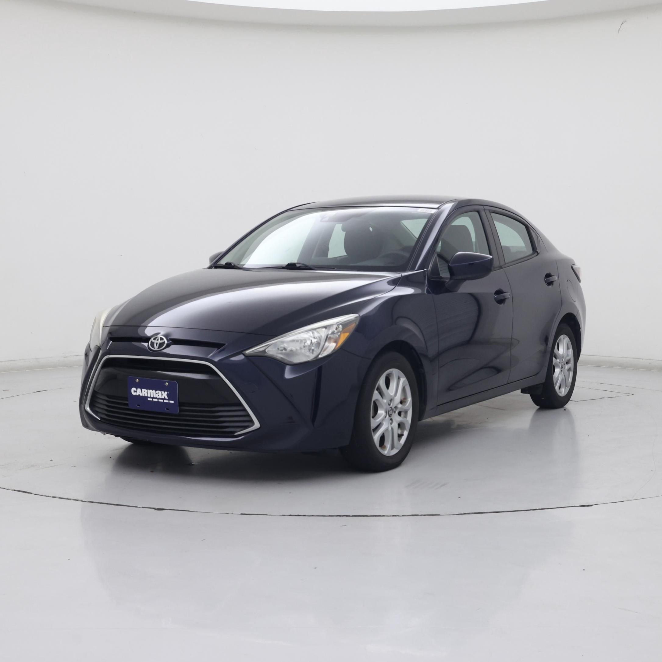Thumbnail: 2017 Toyota Yaris iA - 4