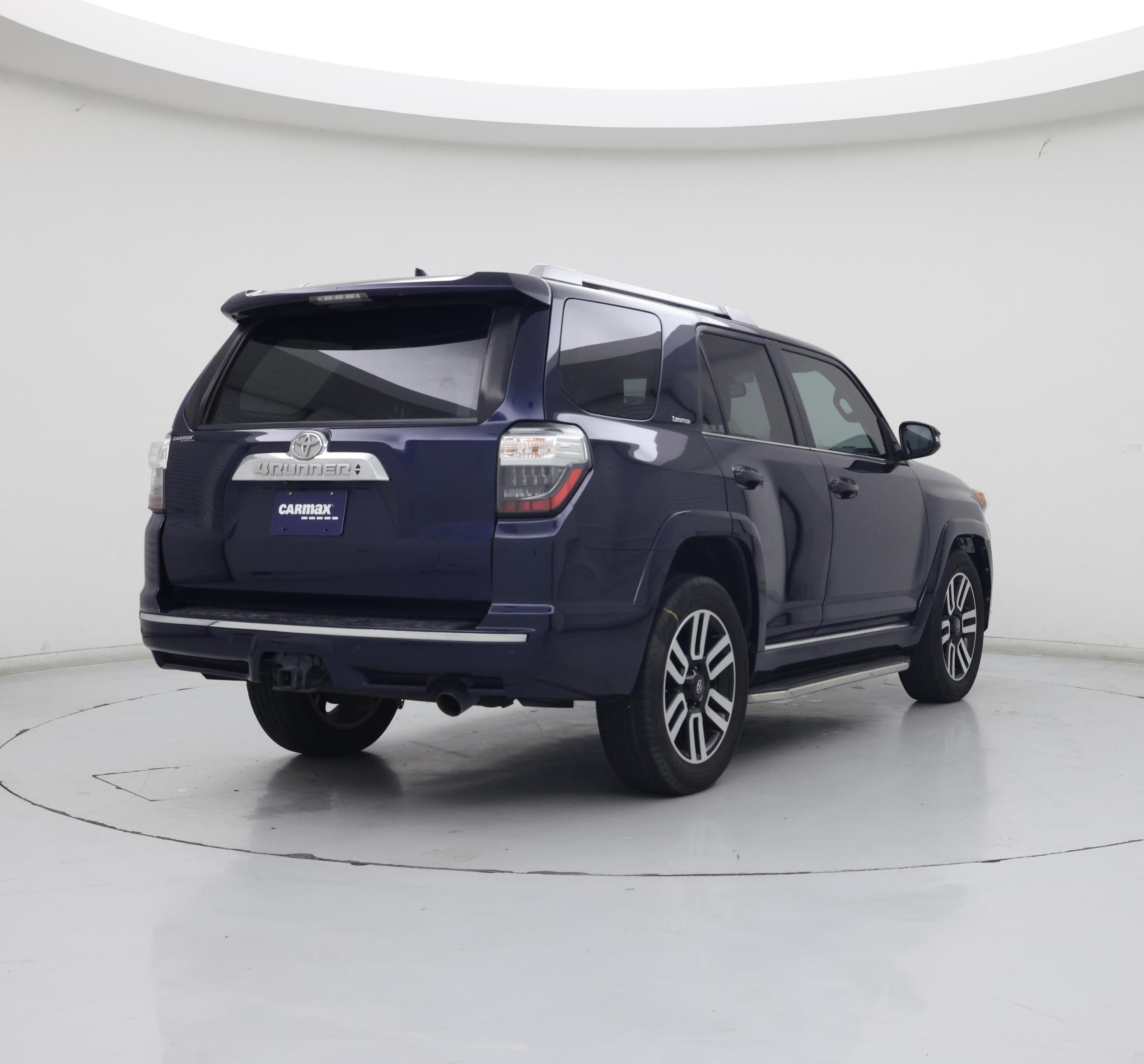Thumbnail: 2017 Toyota 4Runner - 8