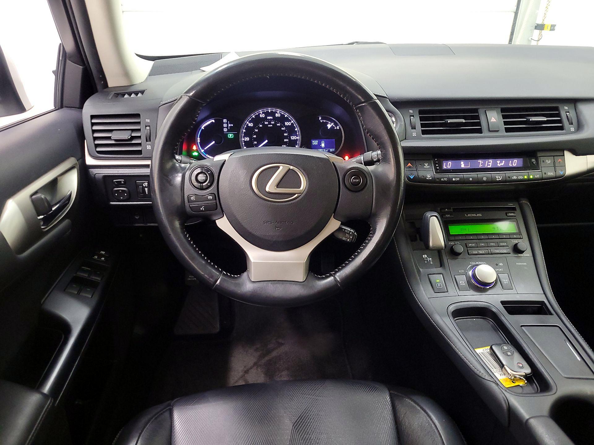 Thumbnail: 2016 Lexus CT - 10