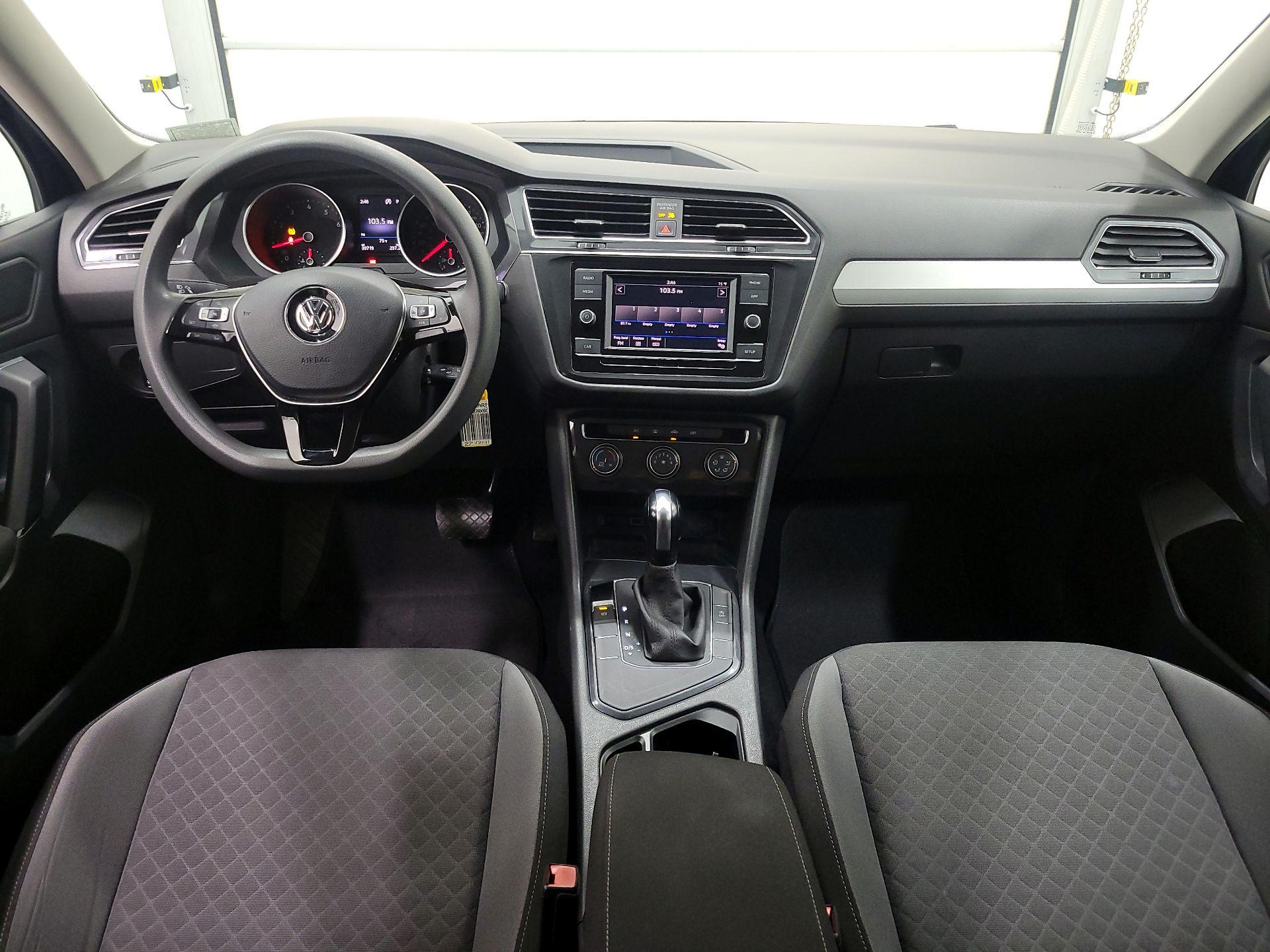 Thumbnail: 2019 Volkswagen Tiguan - 9