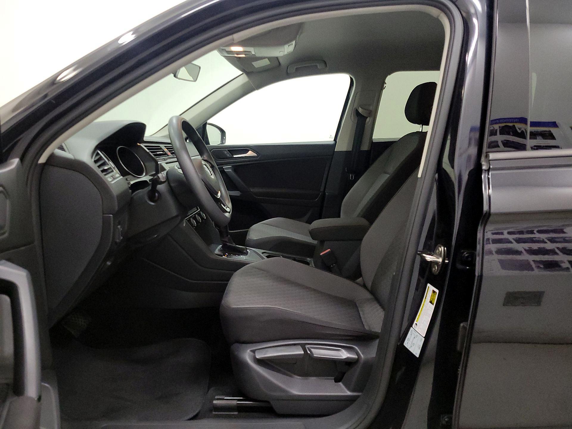 Thumbnail: 2019 Volkswagen Tiguan - 11