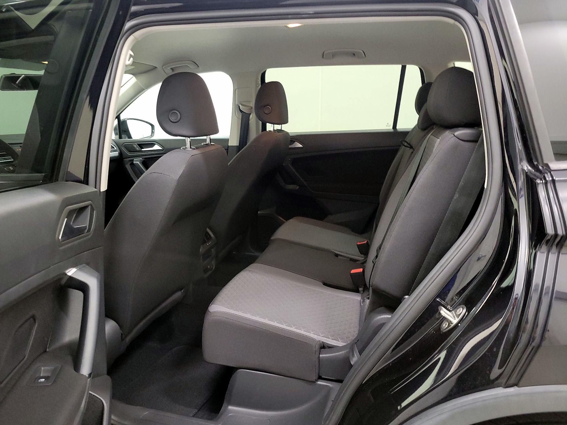 Thumbnail: 2019 Volkswagen Tiguan - 19