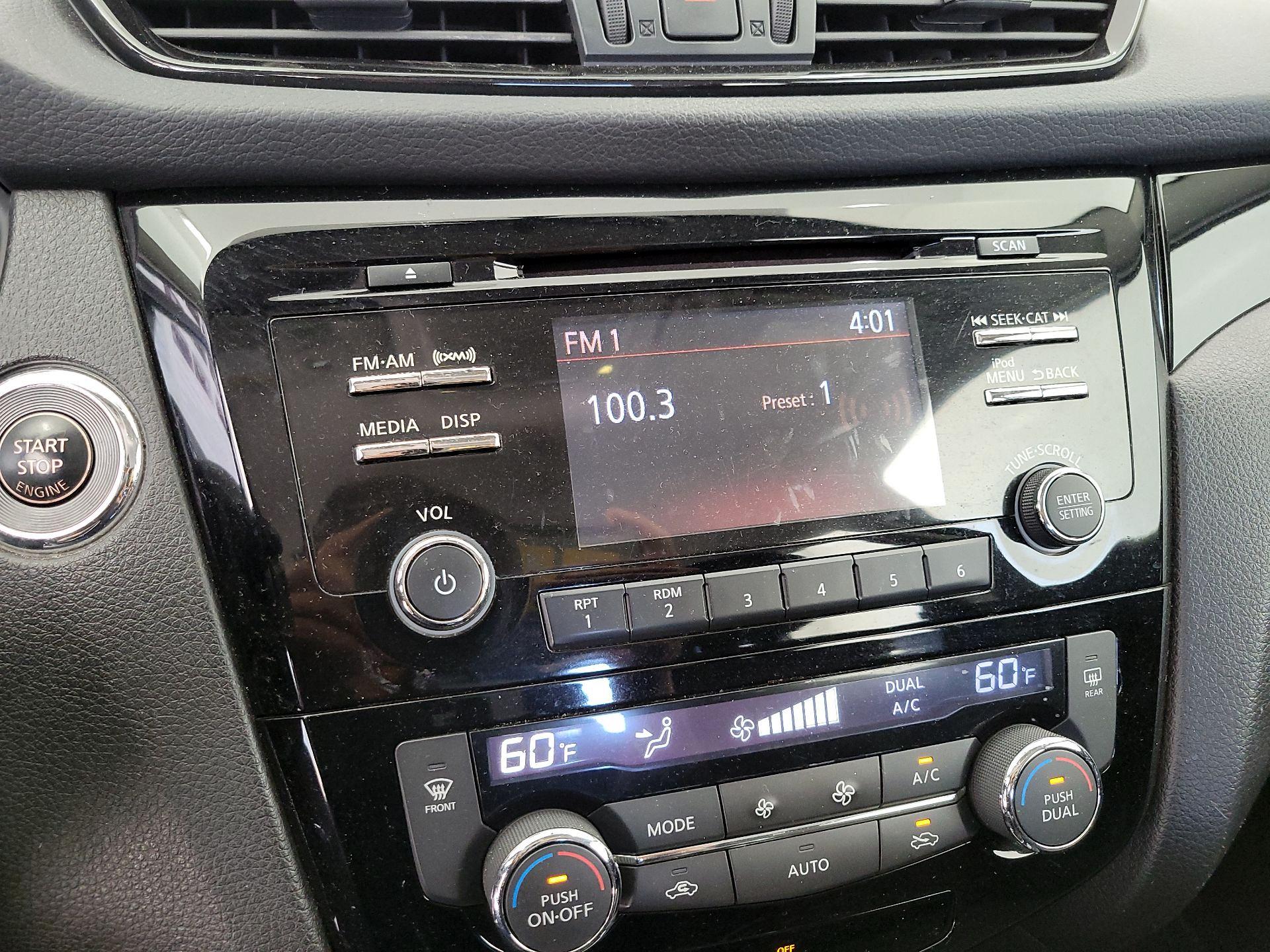 Thumbnail: 2018 Nissan Rogue Sport - 14