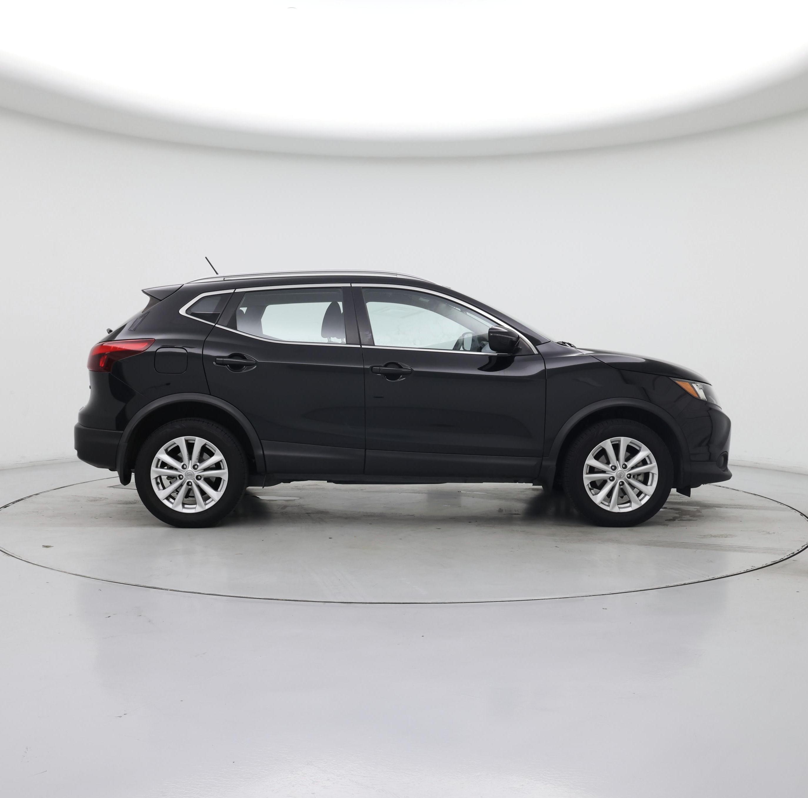 Thumbnail: 2018 Nissan Rogue Sport - 7