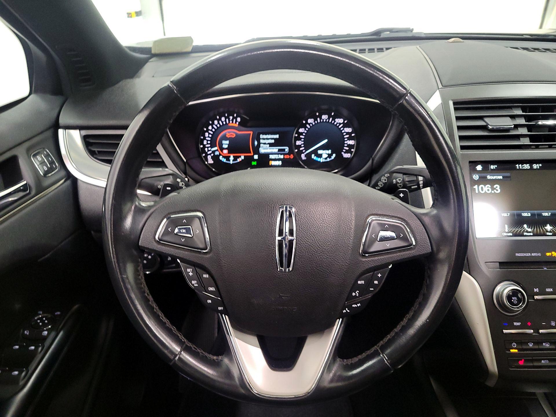 Thumbnail: 2017 Lincoln MKC - 10
