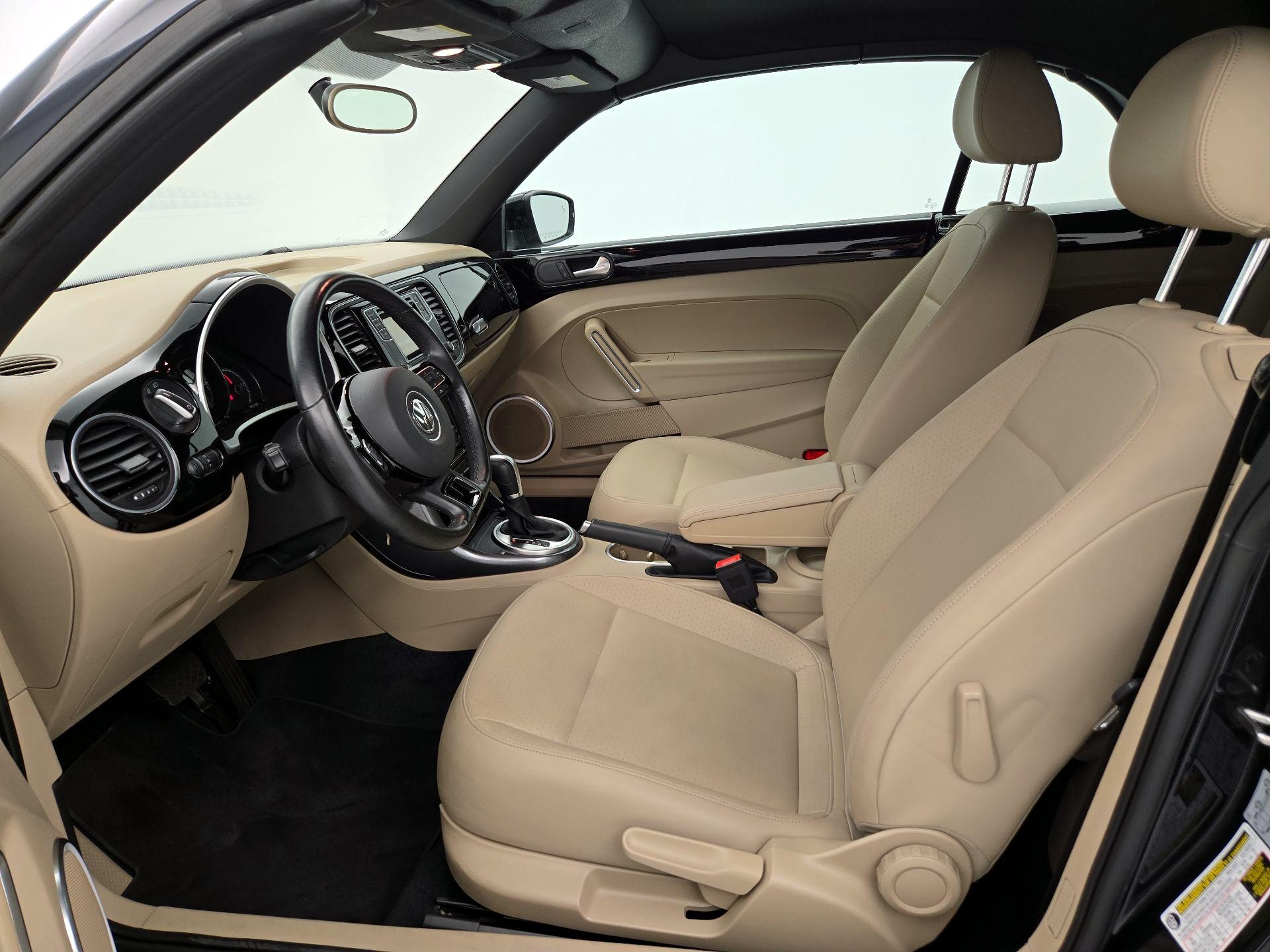 Thumbnail: 2019 Volkswagen Beetle - 11