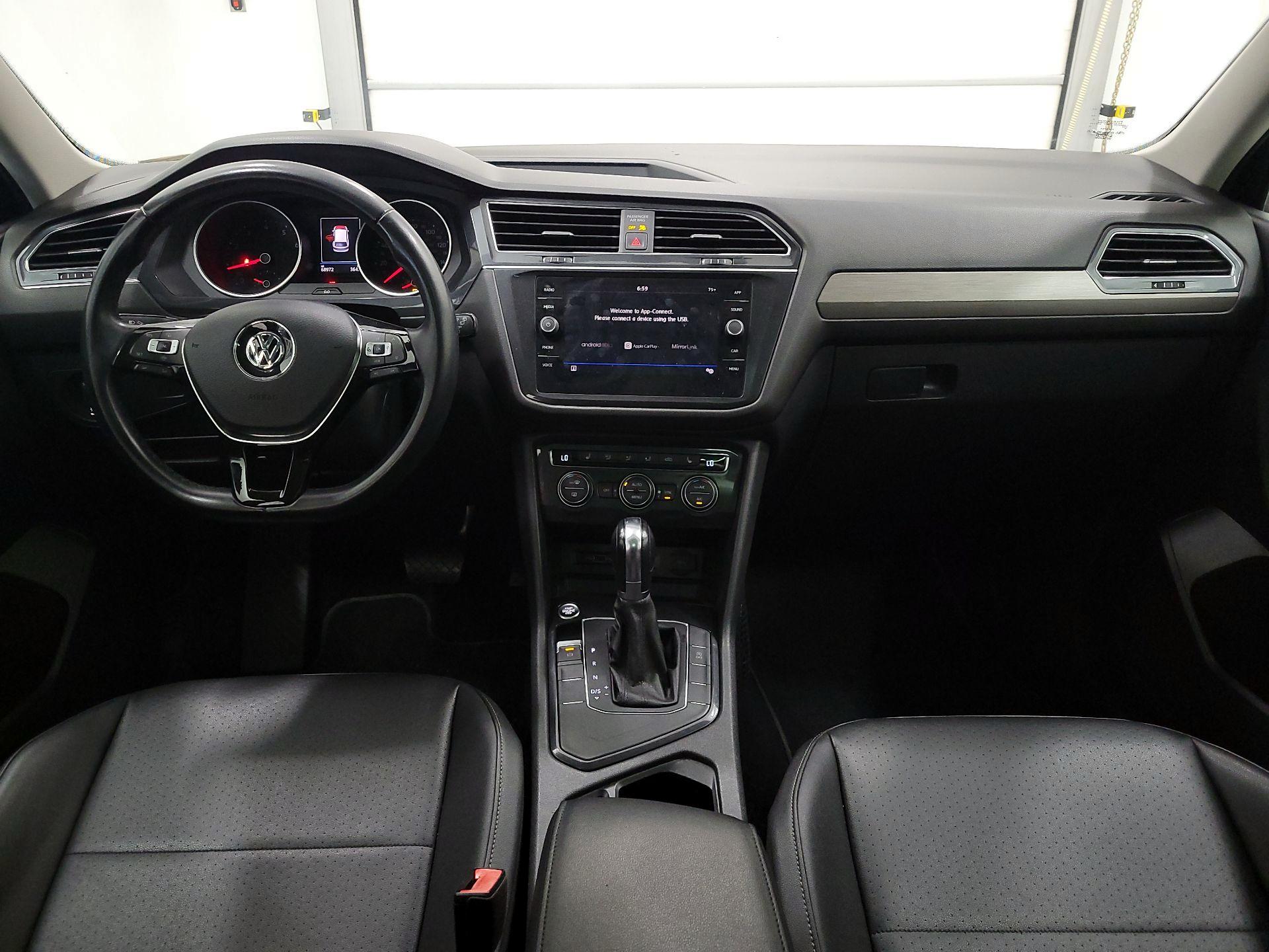 Thumbnail: 2019 Volkswagen Tiguan - 9