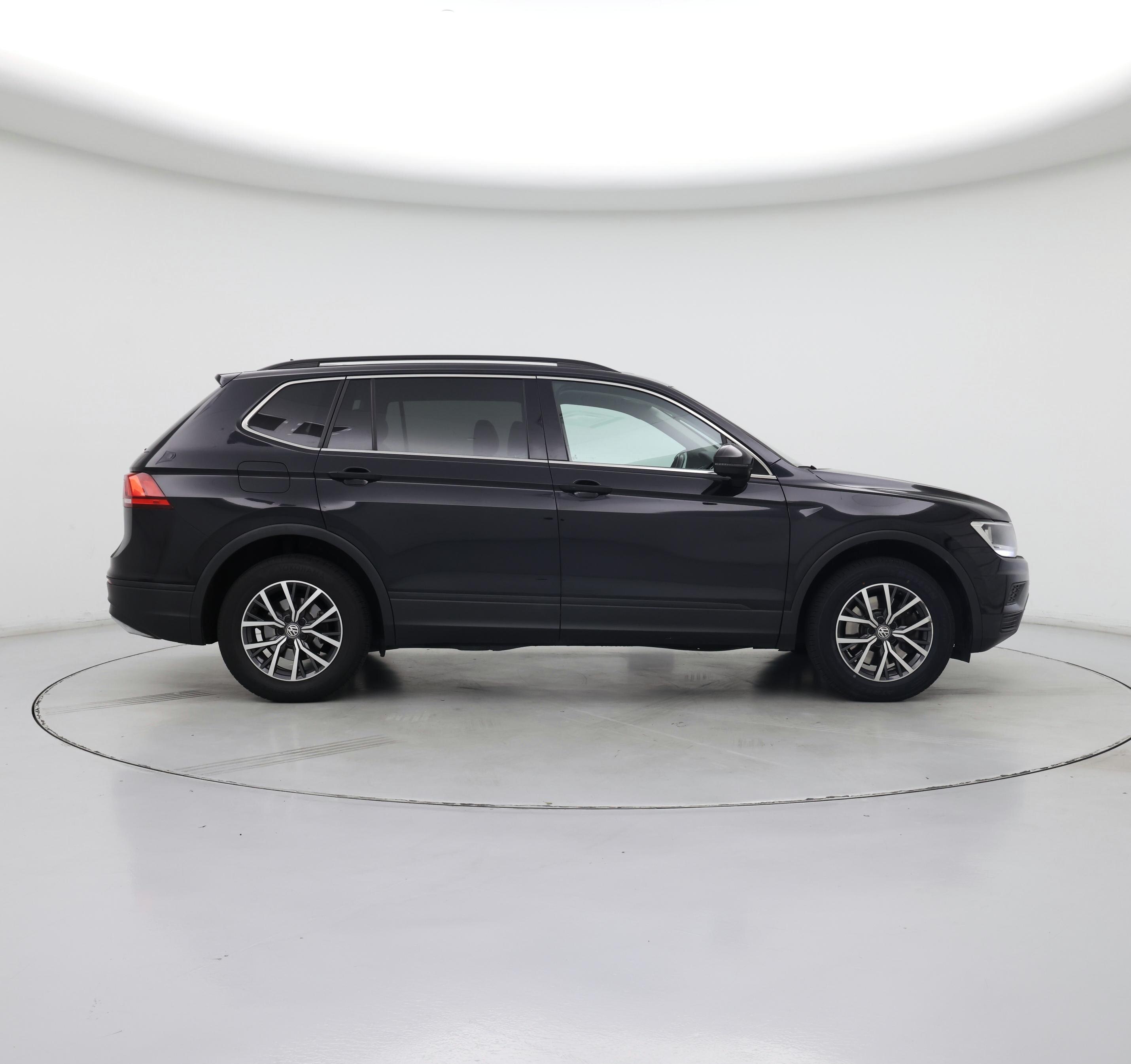 Thumbnail: 2019 Volkswagen Tiguan - 7