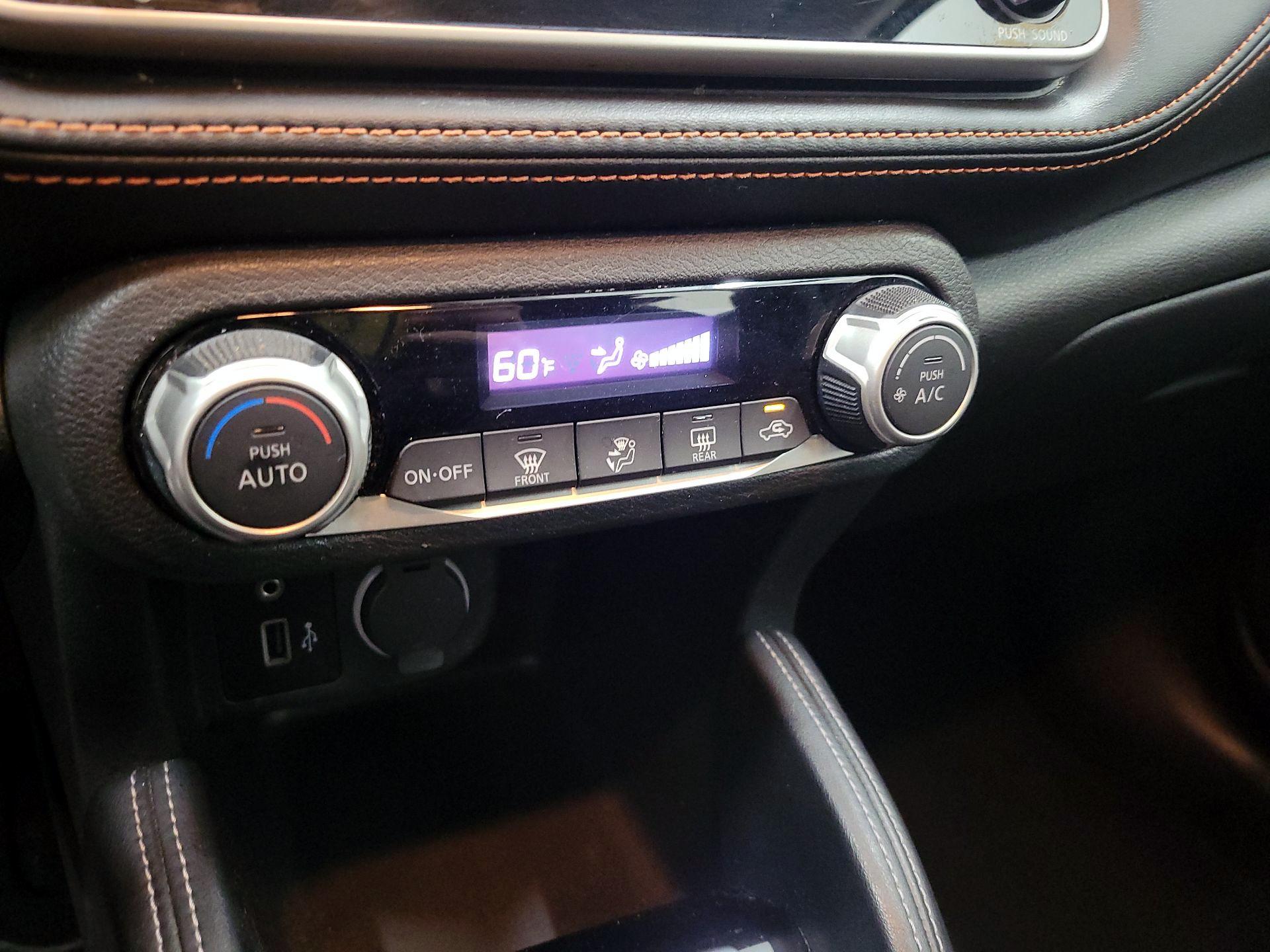Thumbnail: 2018 Nissan Kicks - 16