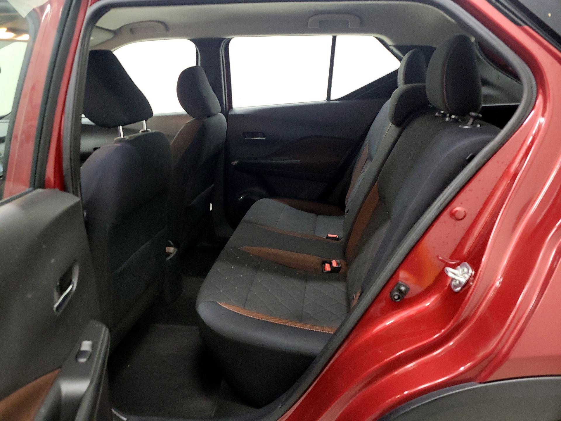 Thumbnail: 2018 Nissan Kicks - 19