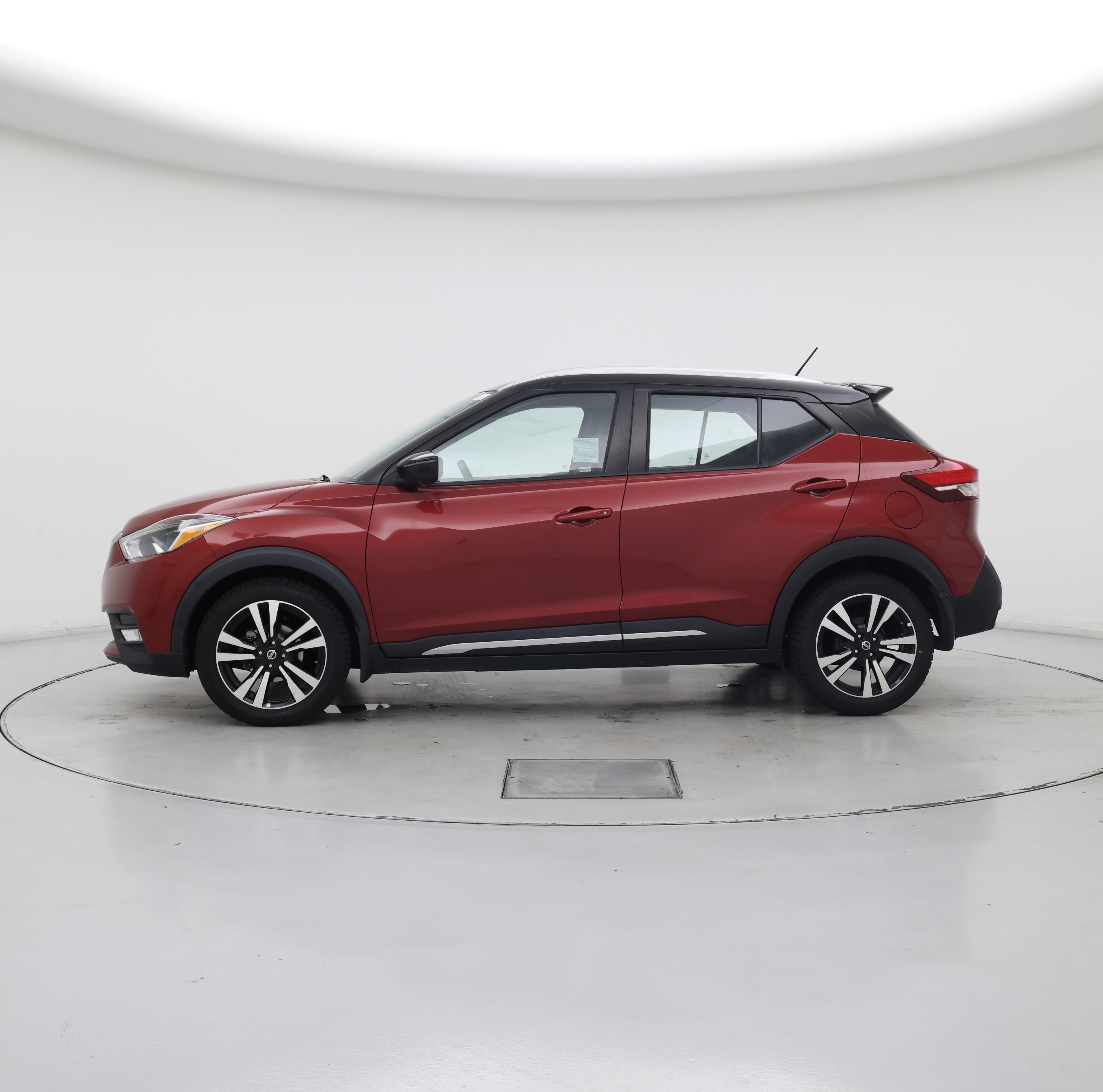 Thumbnail: 2018 Nissan Kicks - 3