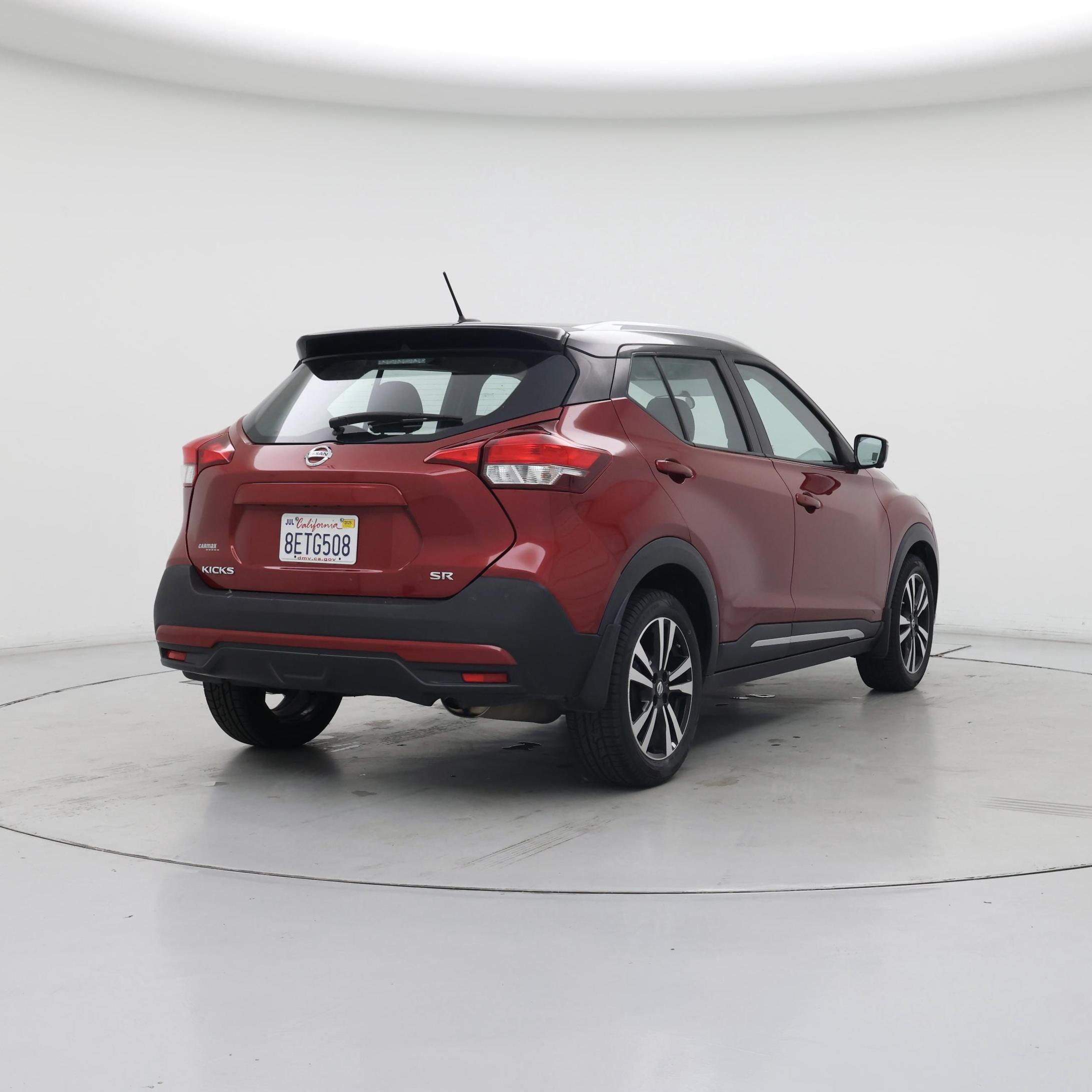 Thumbnail: 2018 Nissan Kicks - 8