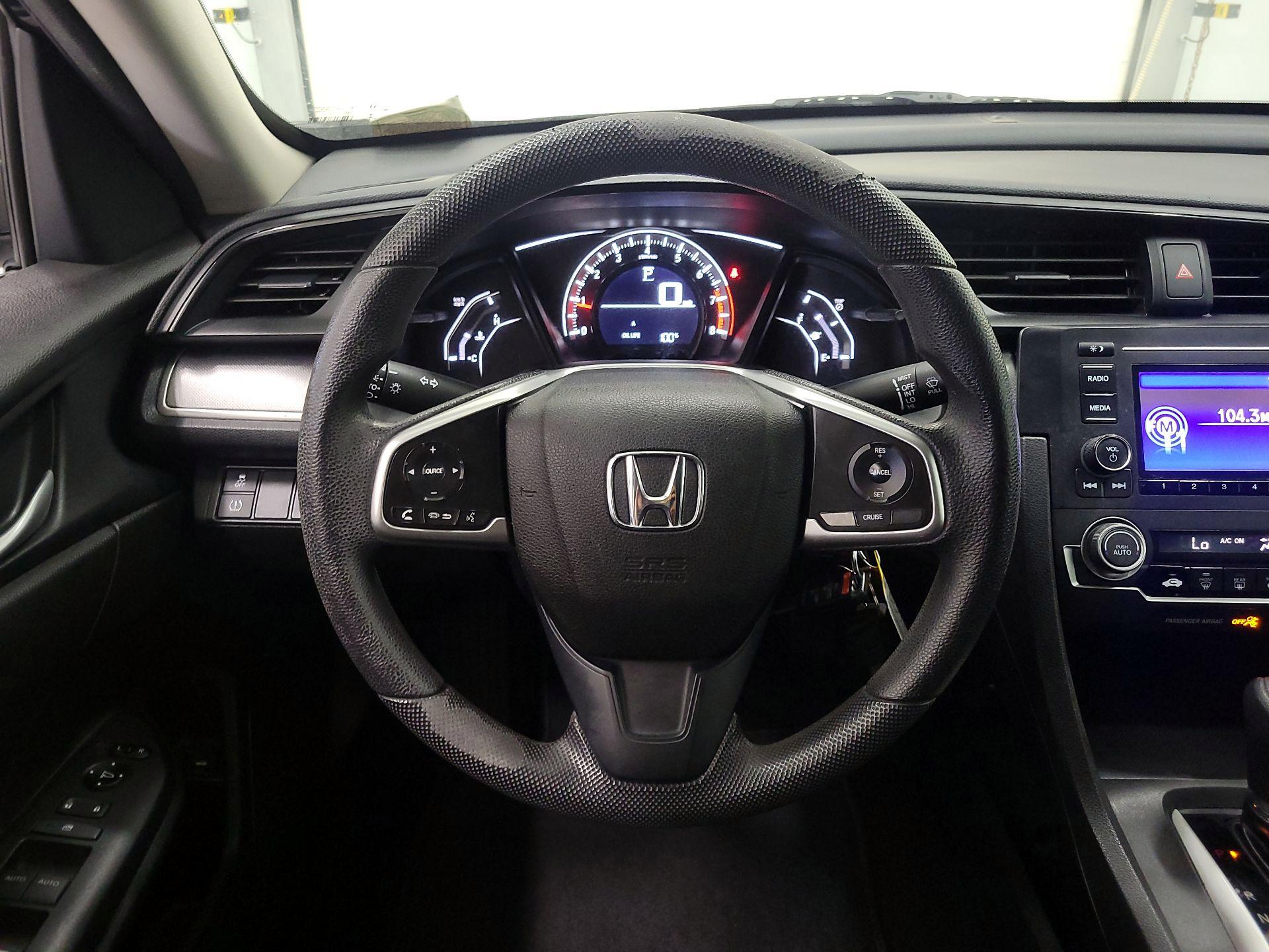Thumbnail: 2016 Honda Civic - 10