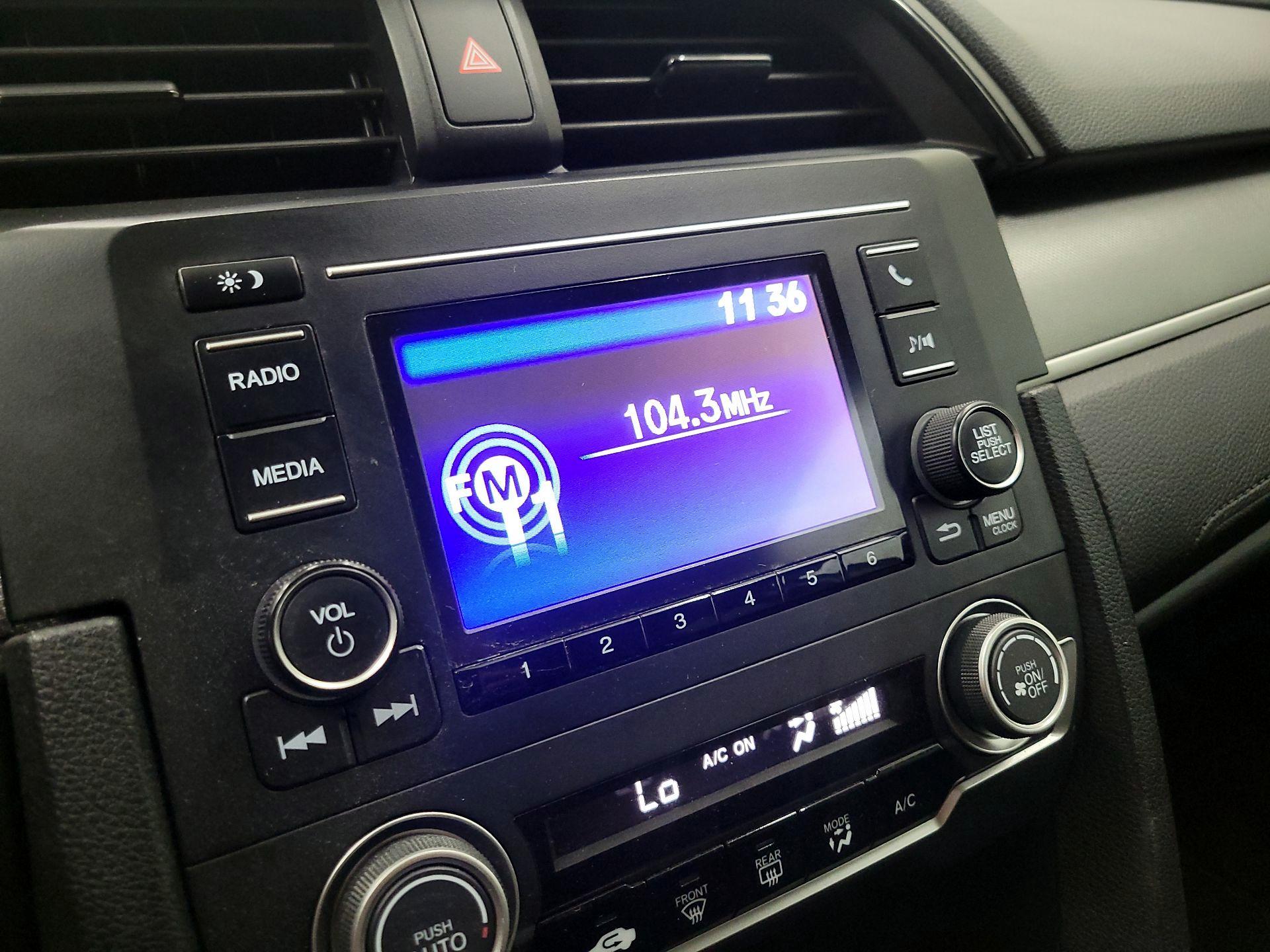 Thumbnail: 2016 Honda Civic - 15