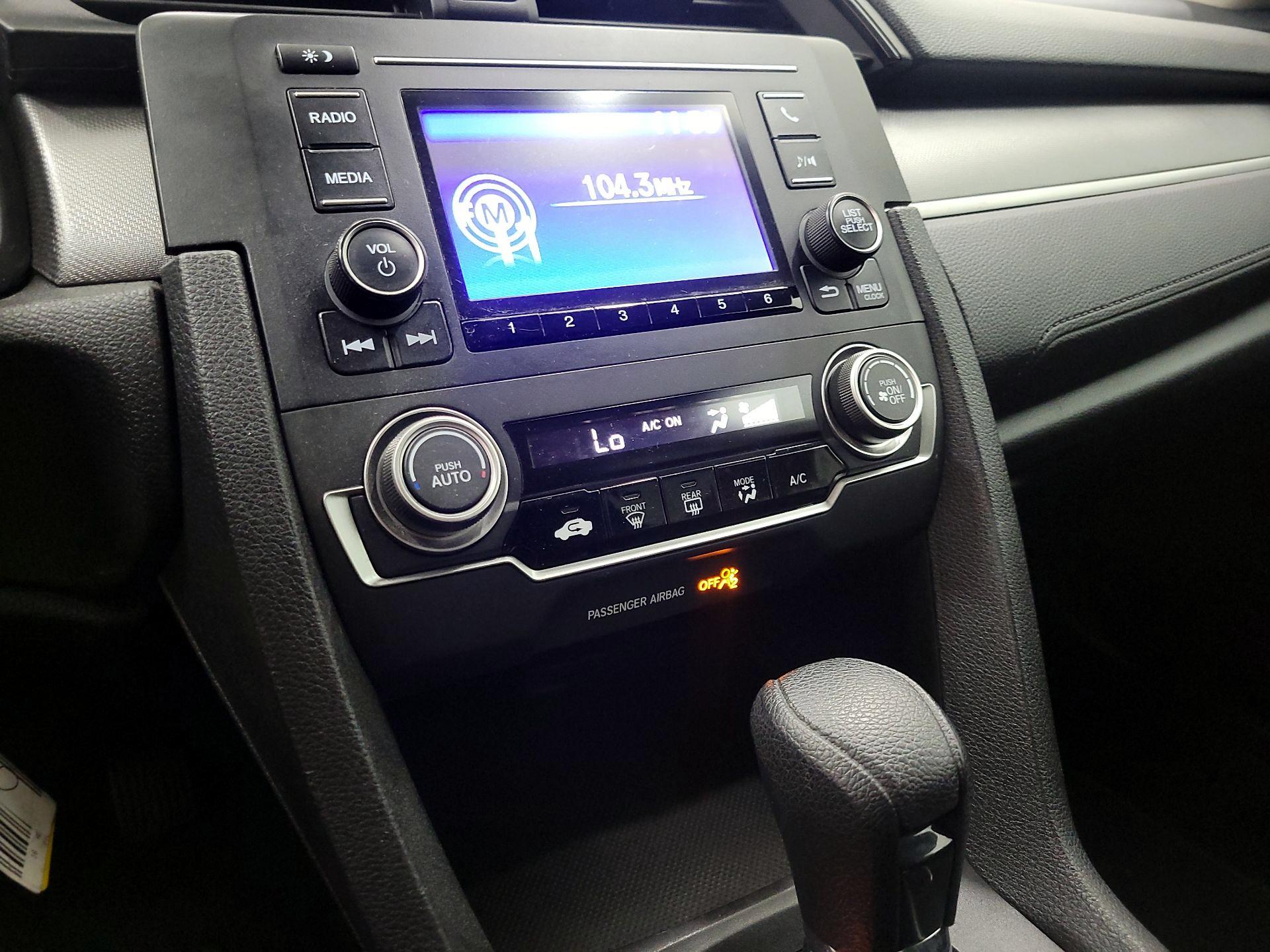 Thumbnail: 2016 Honda Civic - 16