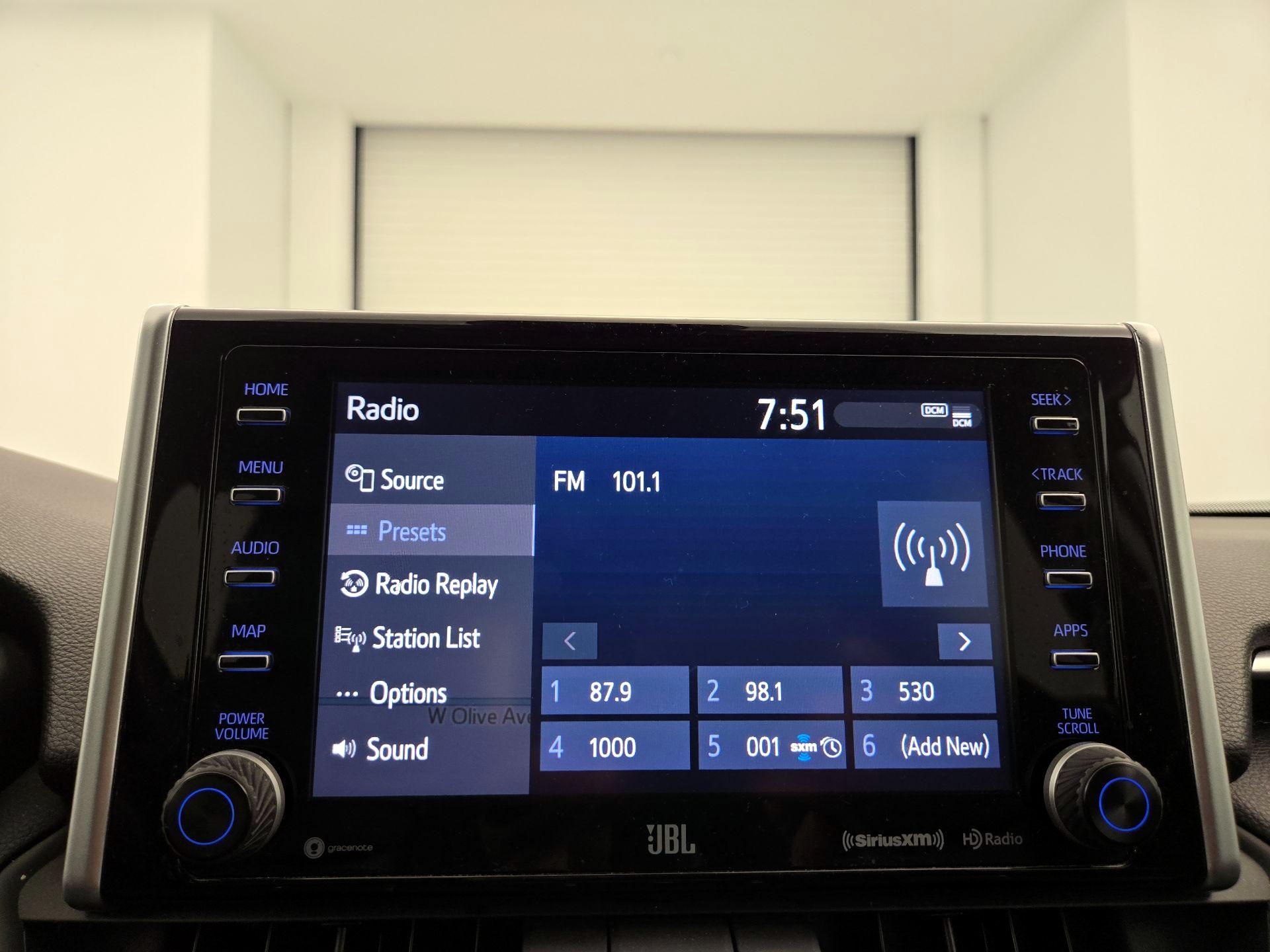 Thumbnail: 2019 Toyota RAV4 - 16