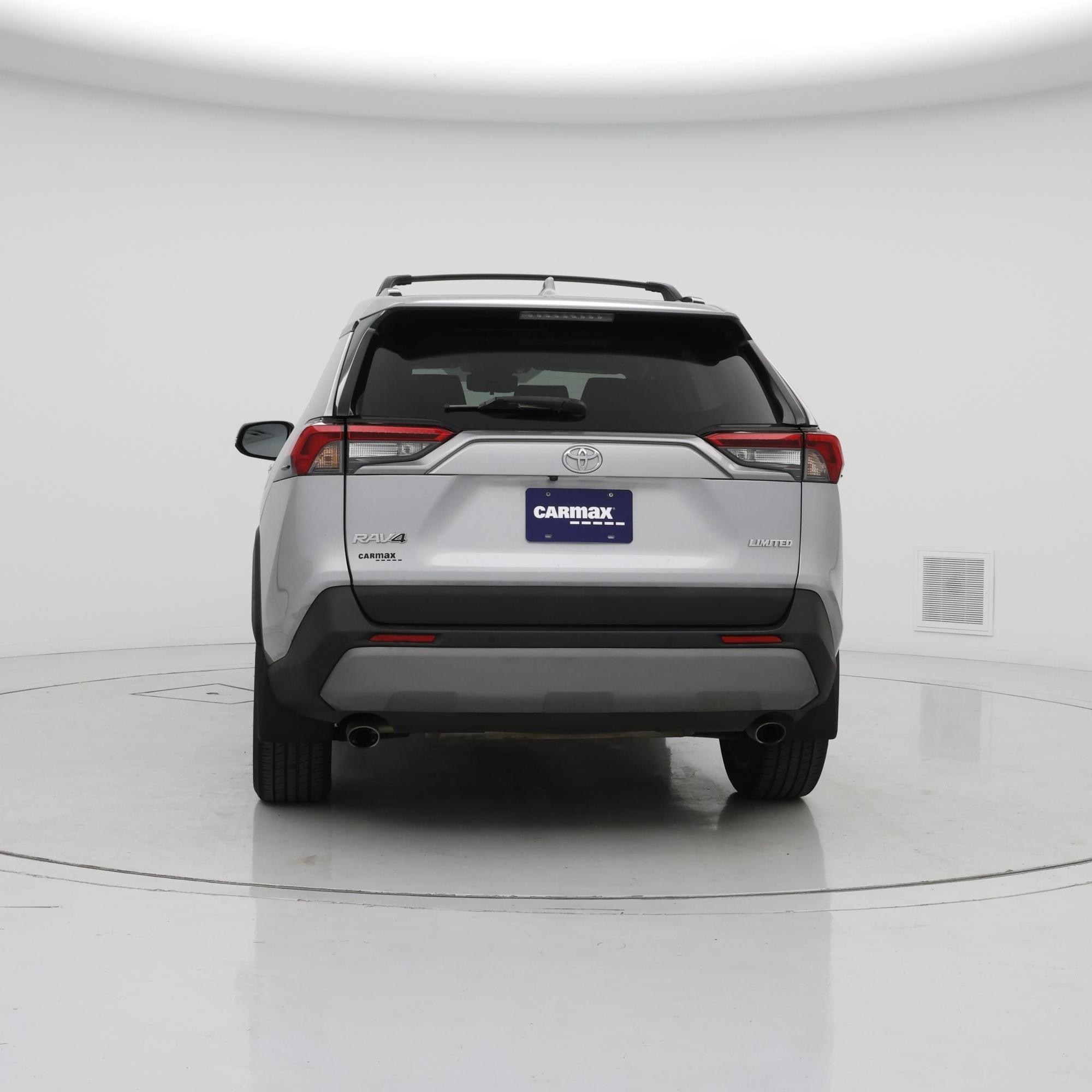 Thumbnail: 2019 Toyota RAV4 - 6