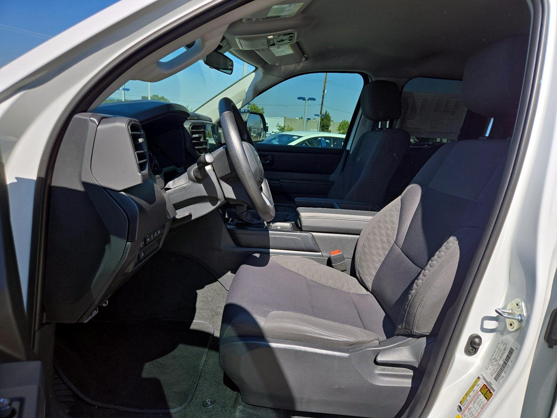 Thumbnail: 2024 Toyota Tundra - 9