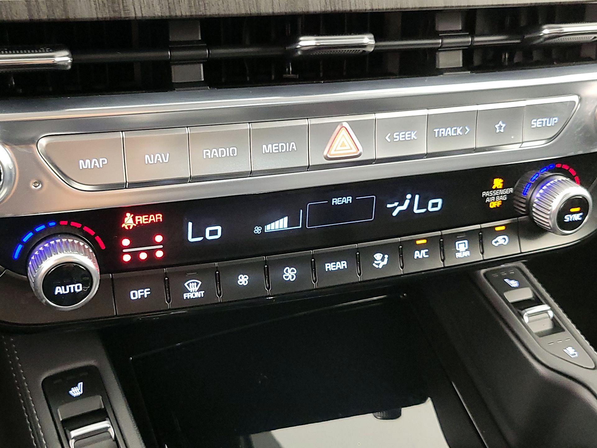 Thumbnail: 2023 Kia Telluride - 17