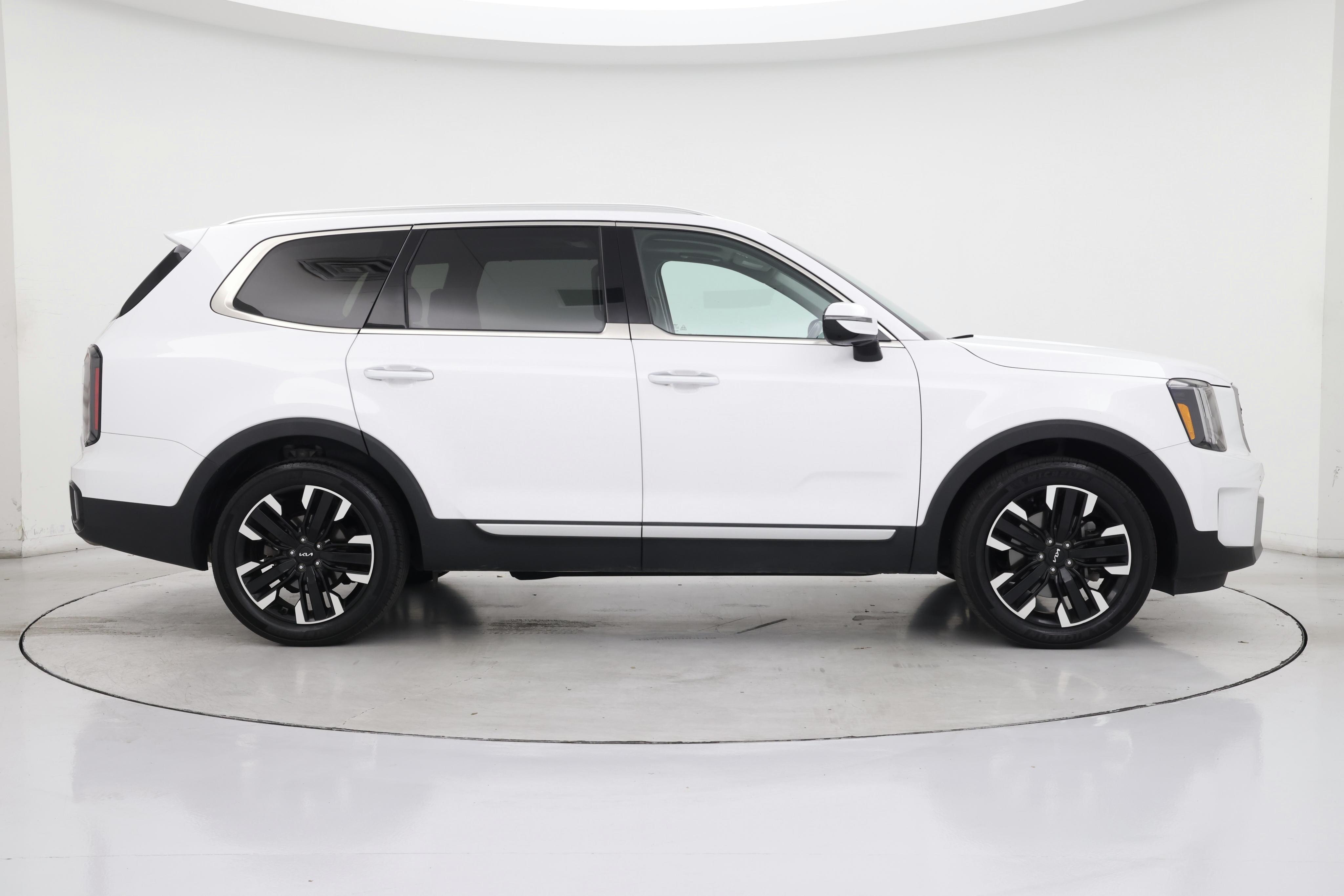 Thumbnail: 2023 Kia Telluride - 7