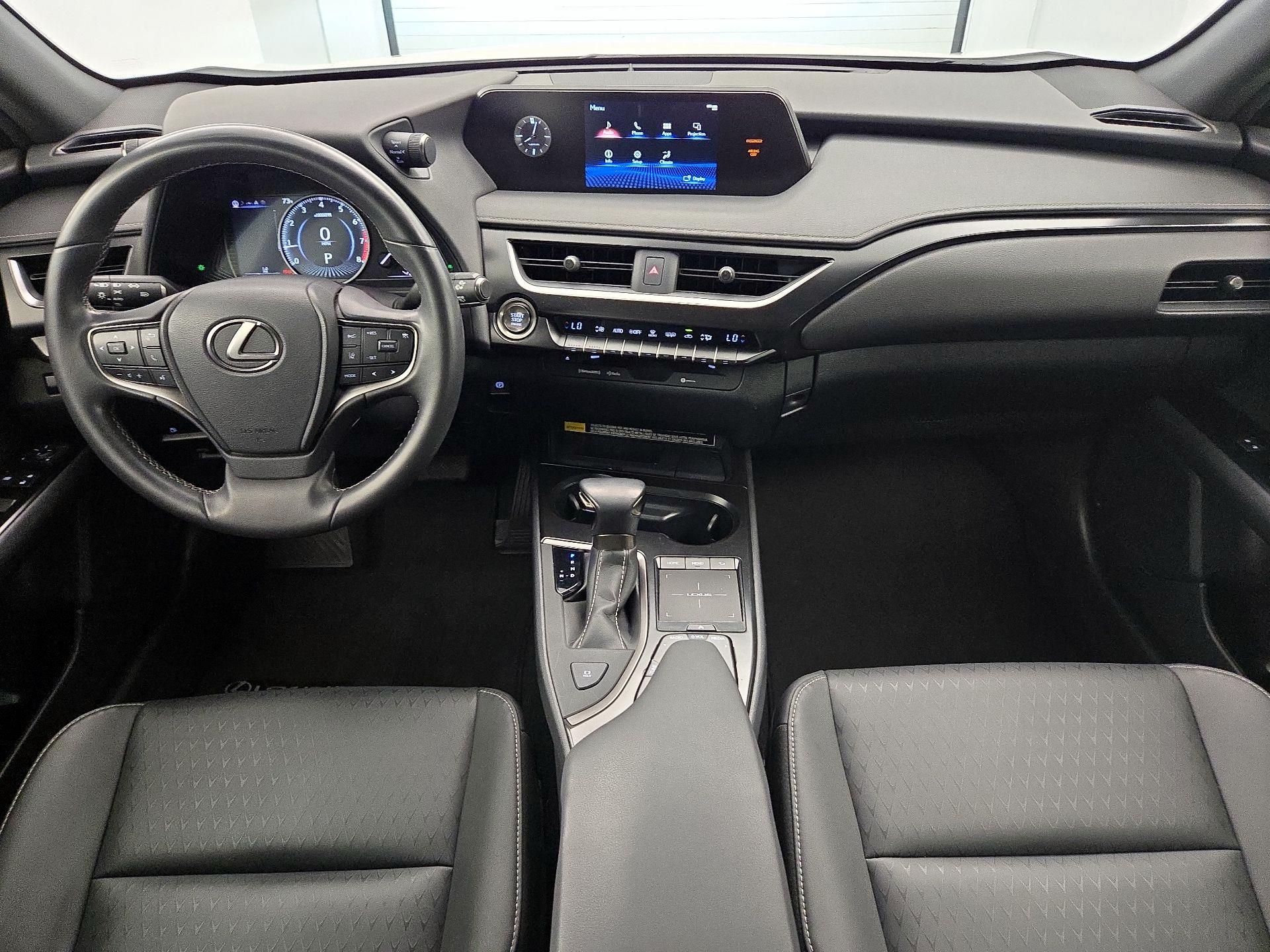 Thumbnail: 2021 Lexus UX - 9
