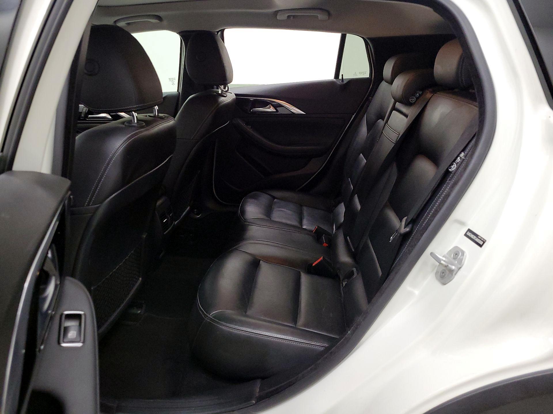 Thumbnail: 2018 INFINITI QX30 - 17